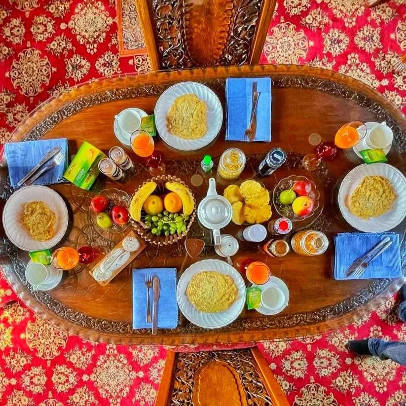 Breakfast in Dilshad Houseboats