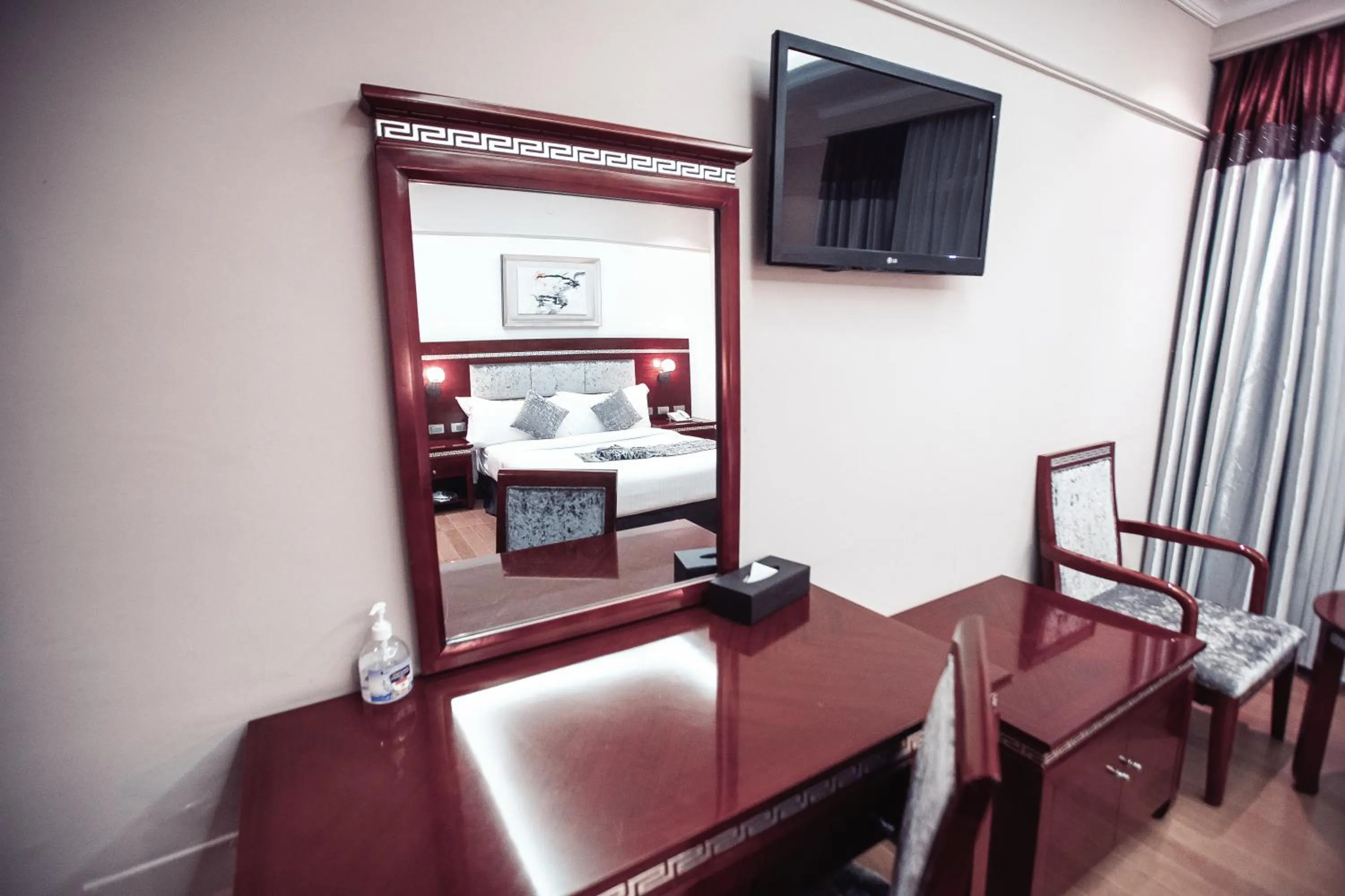 TV and multimedia in Base Ethiopia International Hotel