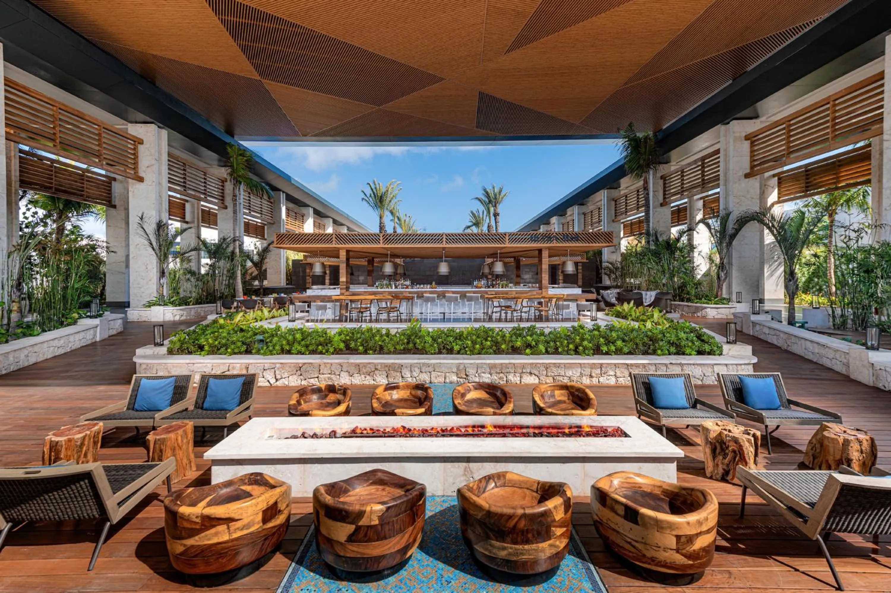 Lounge or bar in Conrad Tulum Riviera Maya