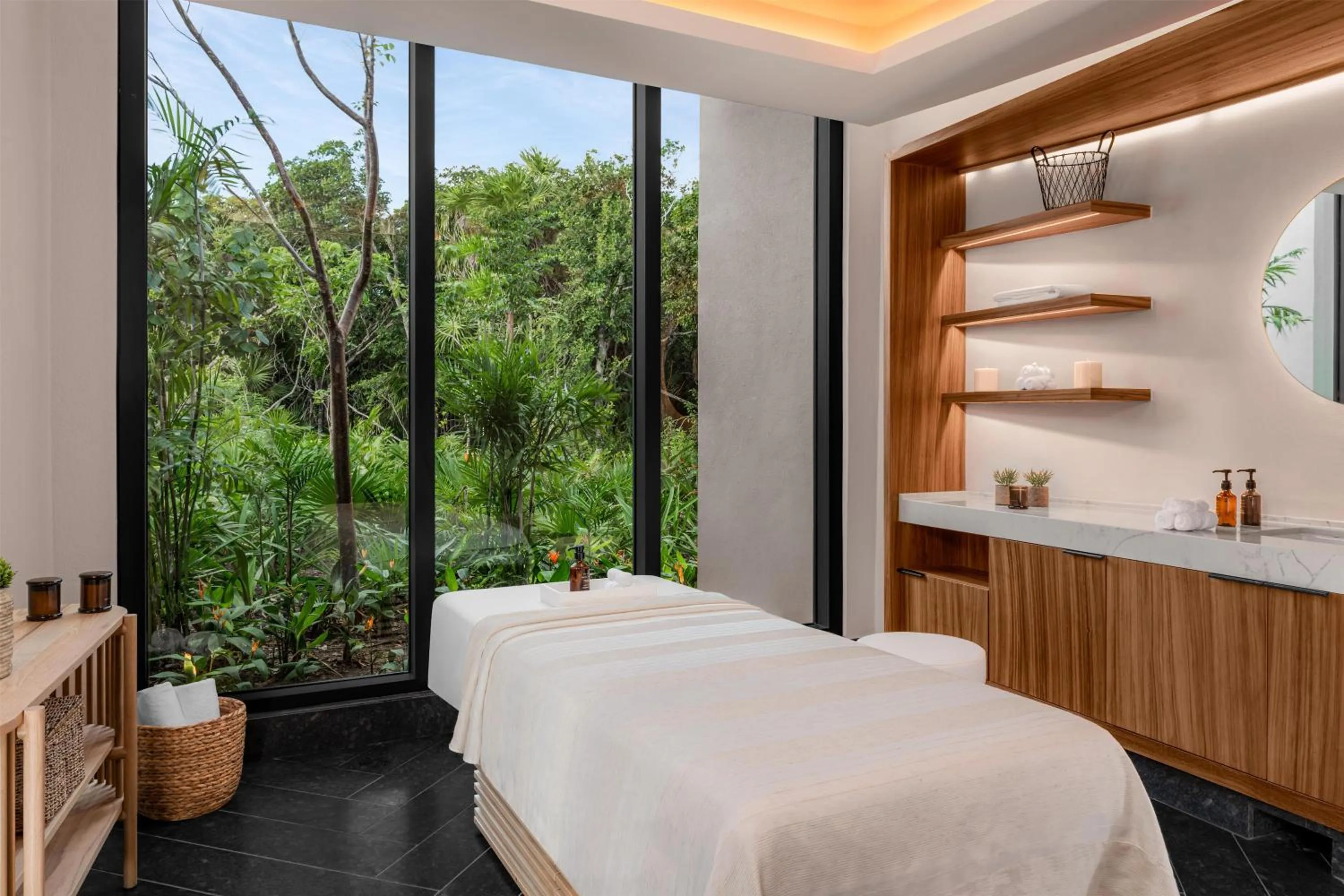 Spa and wellness centre/facilities, Bed in Conrad Tulum Riviera Maya