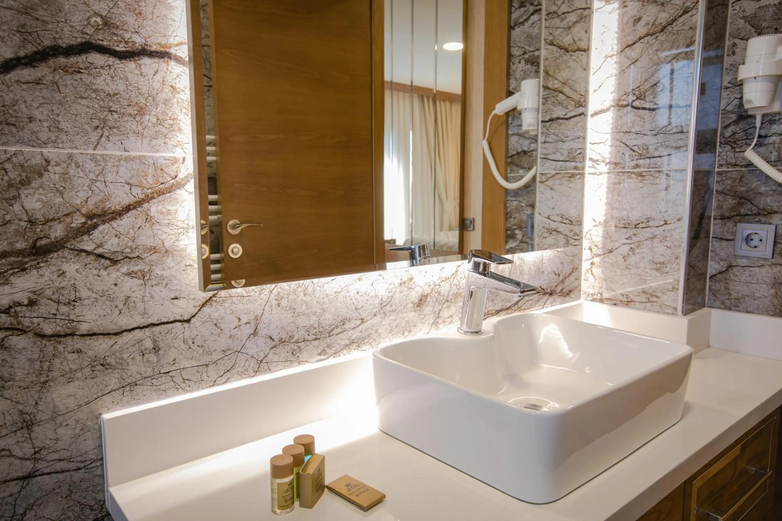 bahçelievler hotels