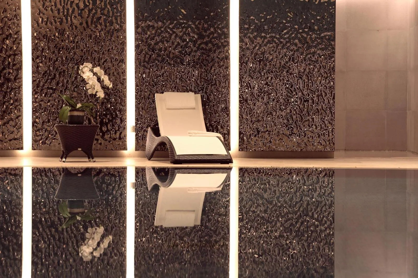 Swimming pool in Kempinski Hotel Beijing Yansha Center