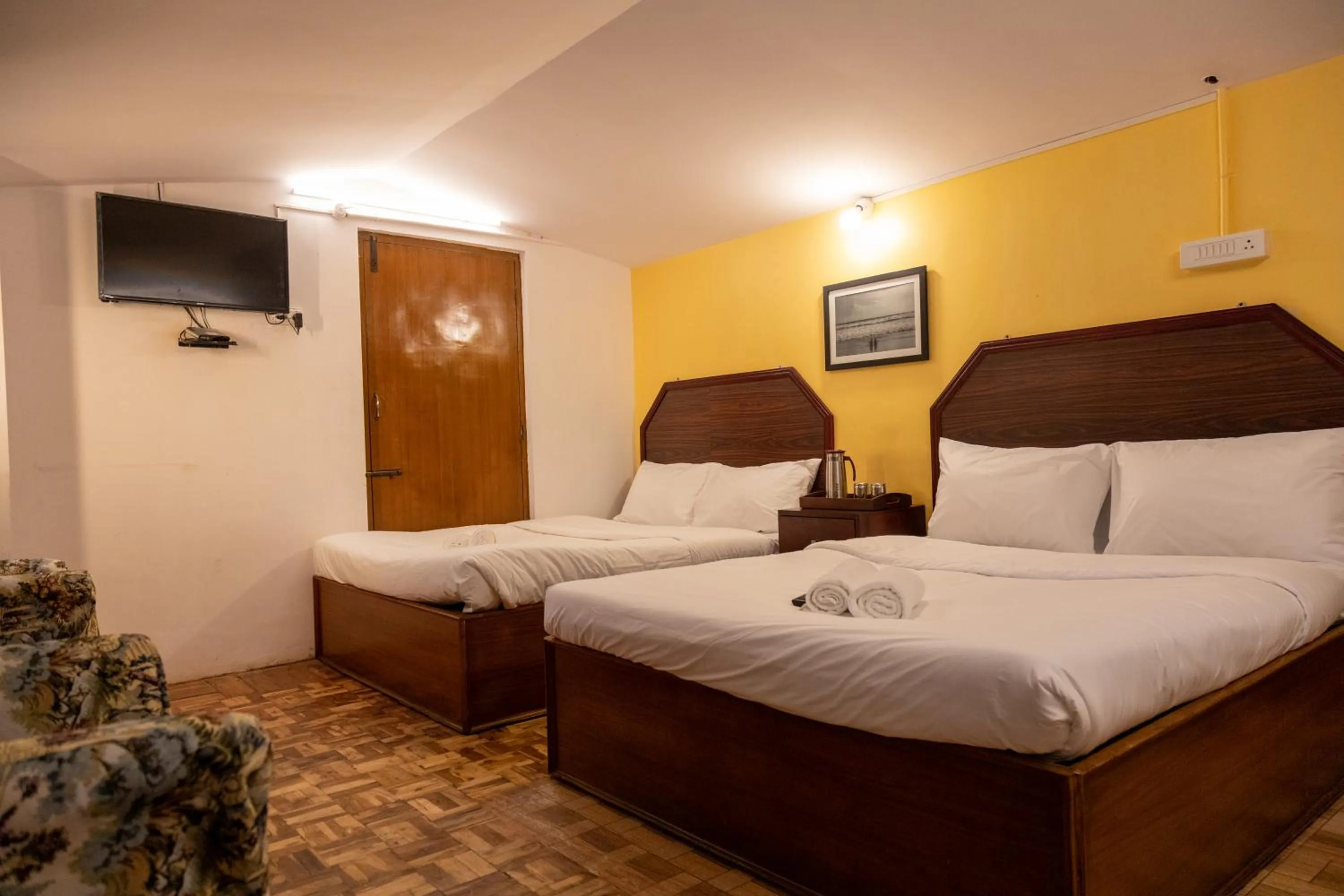 Bedroom, Bed in Aakash Rooms and Cottages,