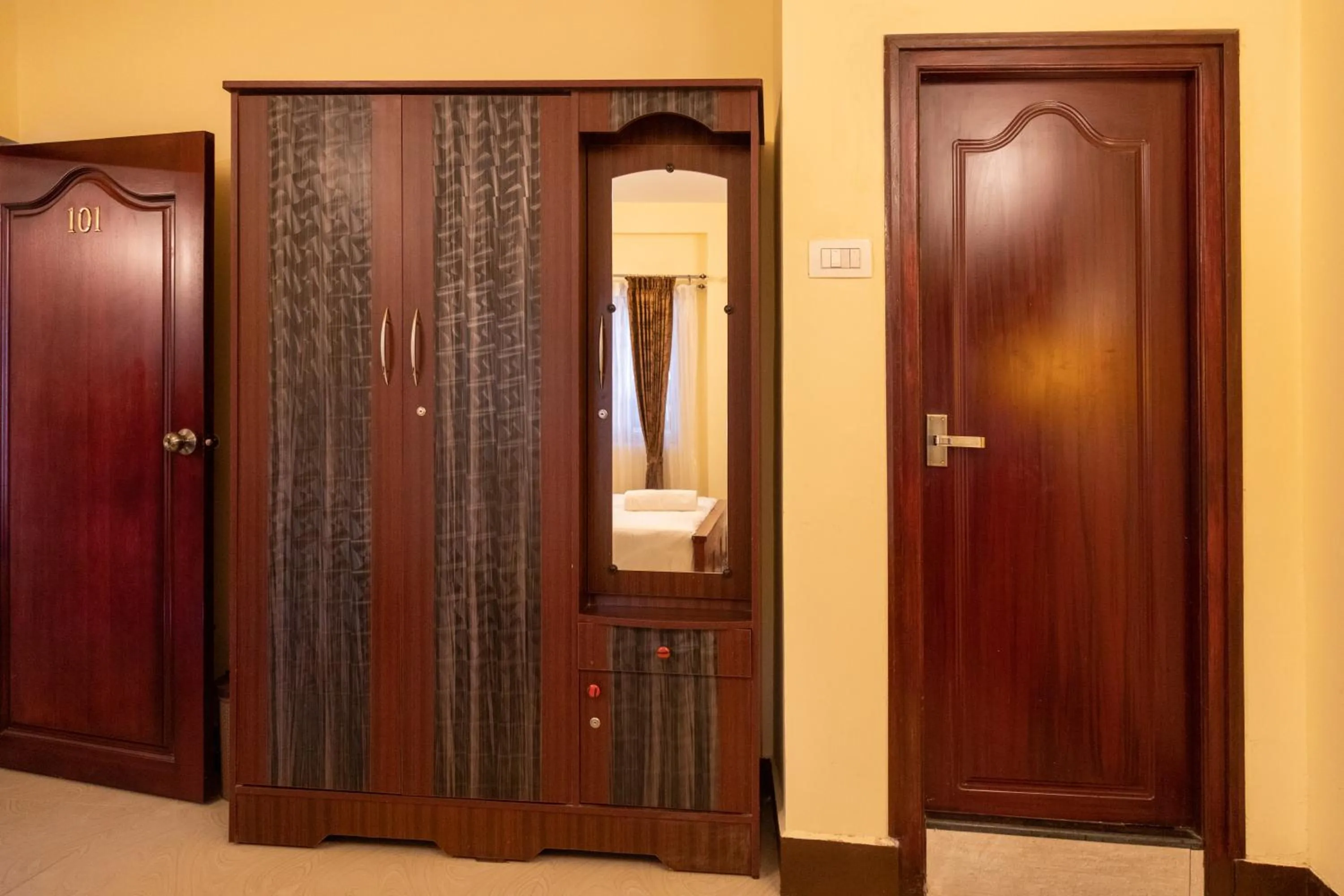 Bedroom in Aakash Rooms and Cottages,