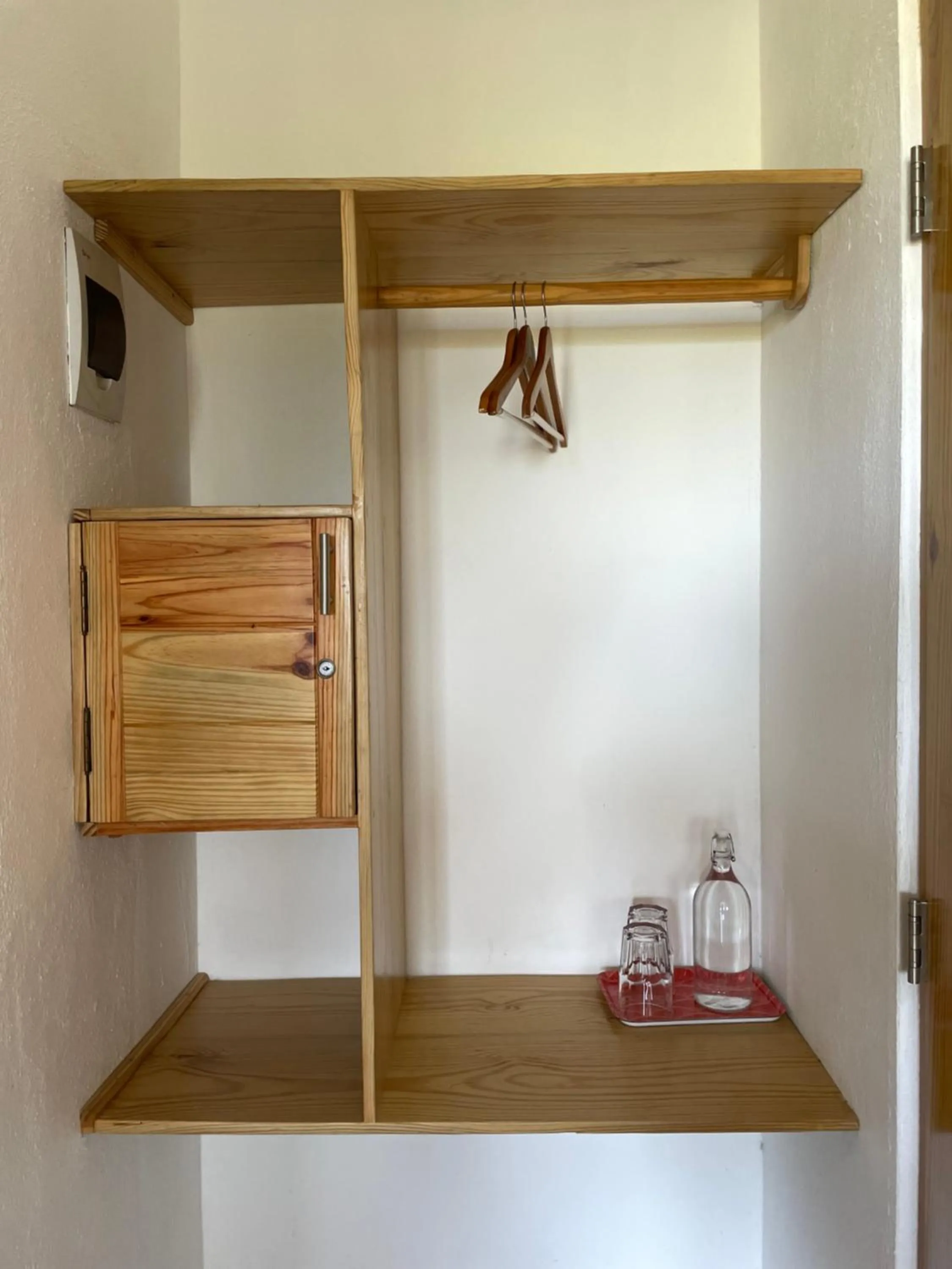 safe in Altos de la Caobita