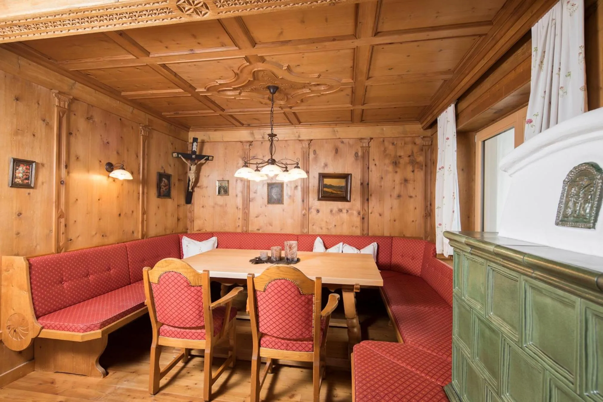 Living room in Angerer Alpine Suiten und Familienappartements Tirol