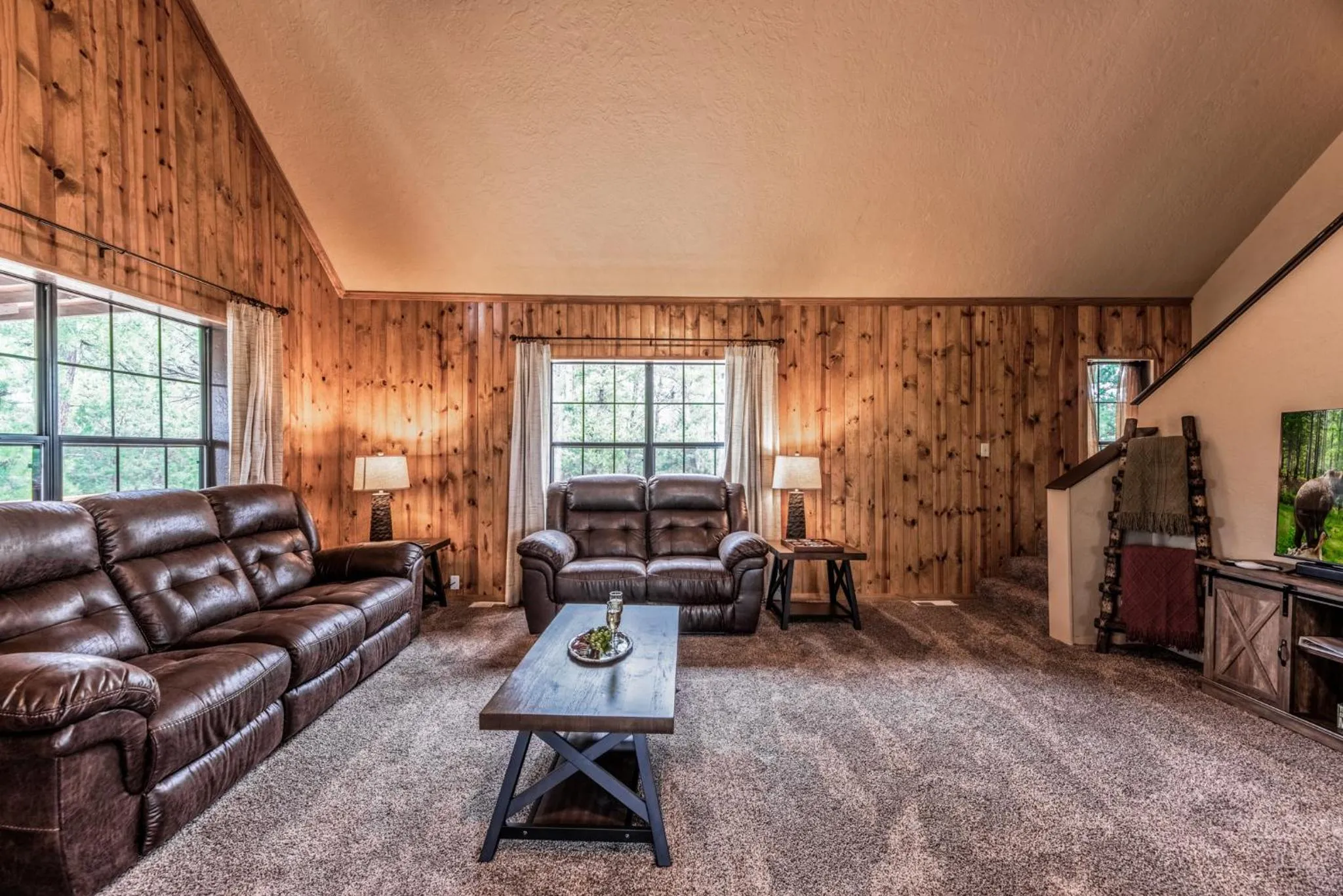Living room in Four Cubs