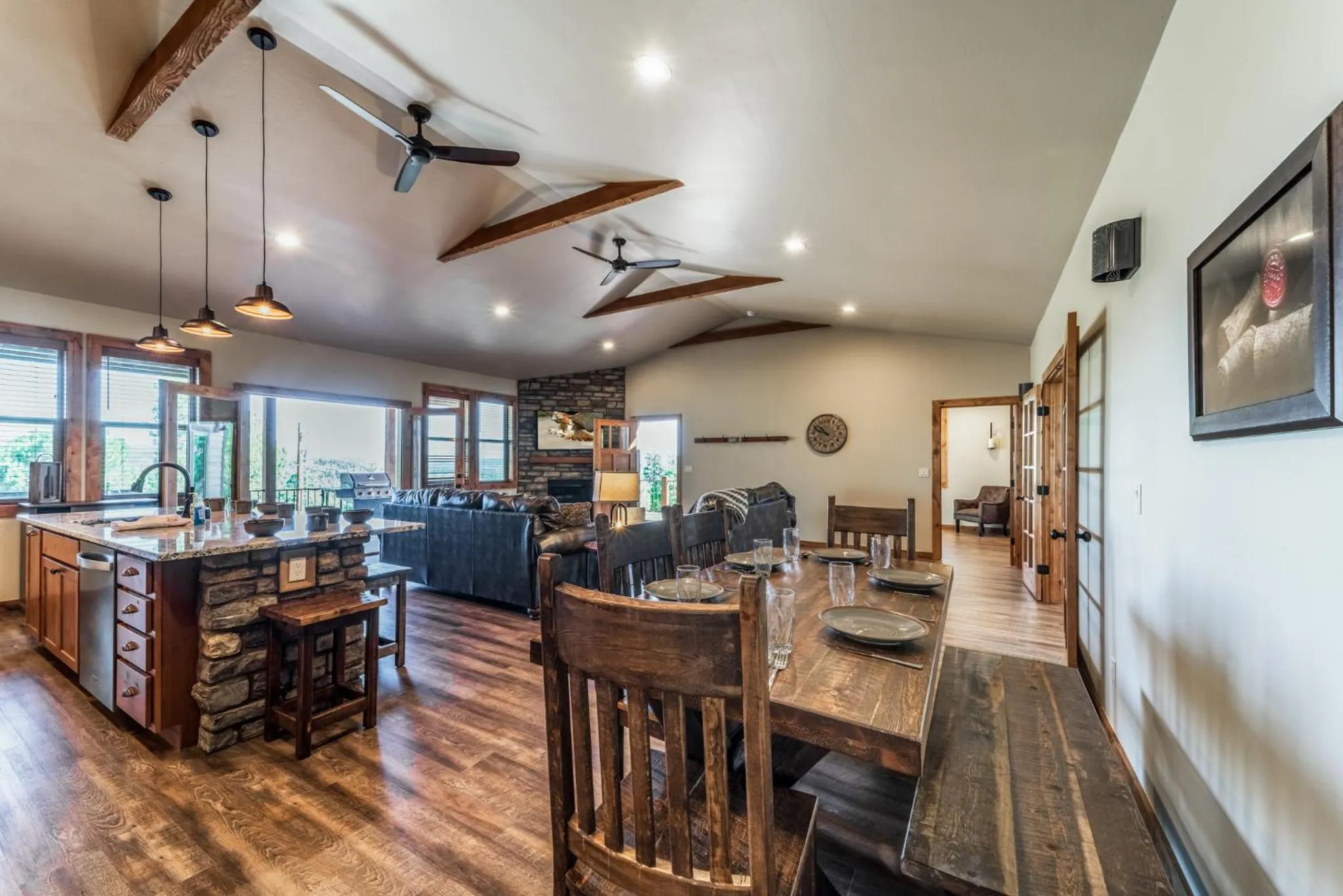 Property building in Wine Top