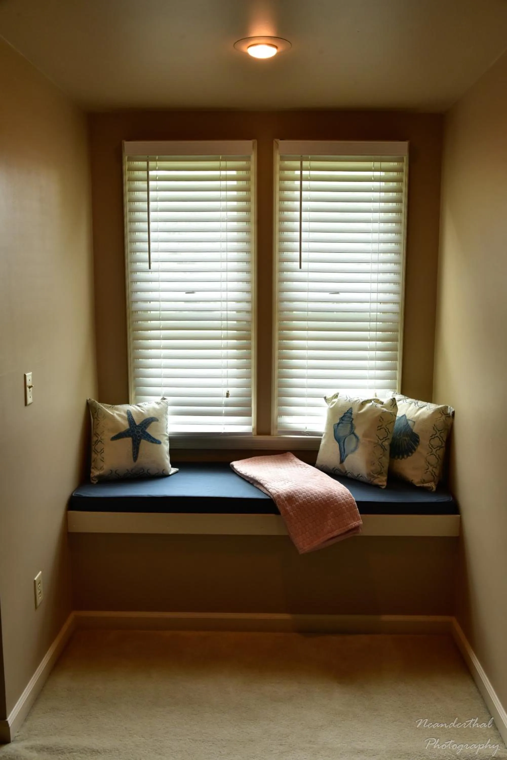 Seating area in The Yellow Rose of Talbot Bed and Breakfast
