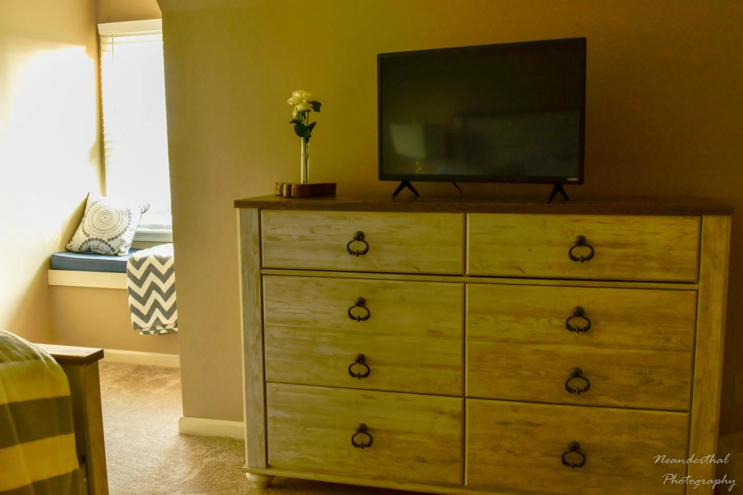 TV and multimedia in The Yellow Rose of Talbot Bed and Breakfast