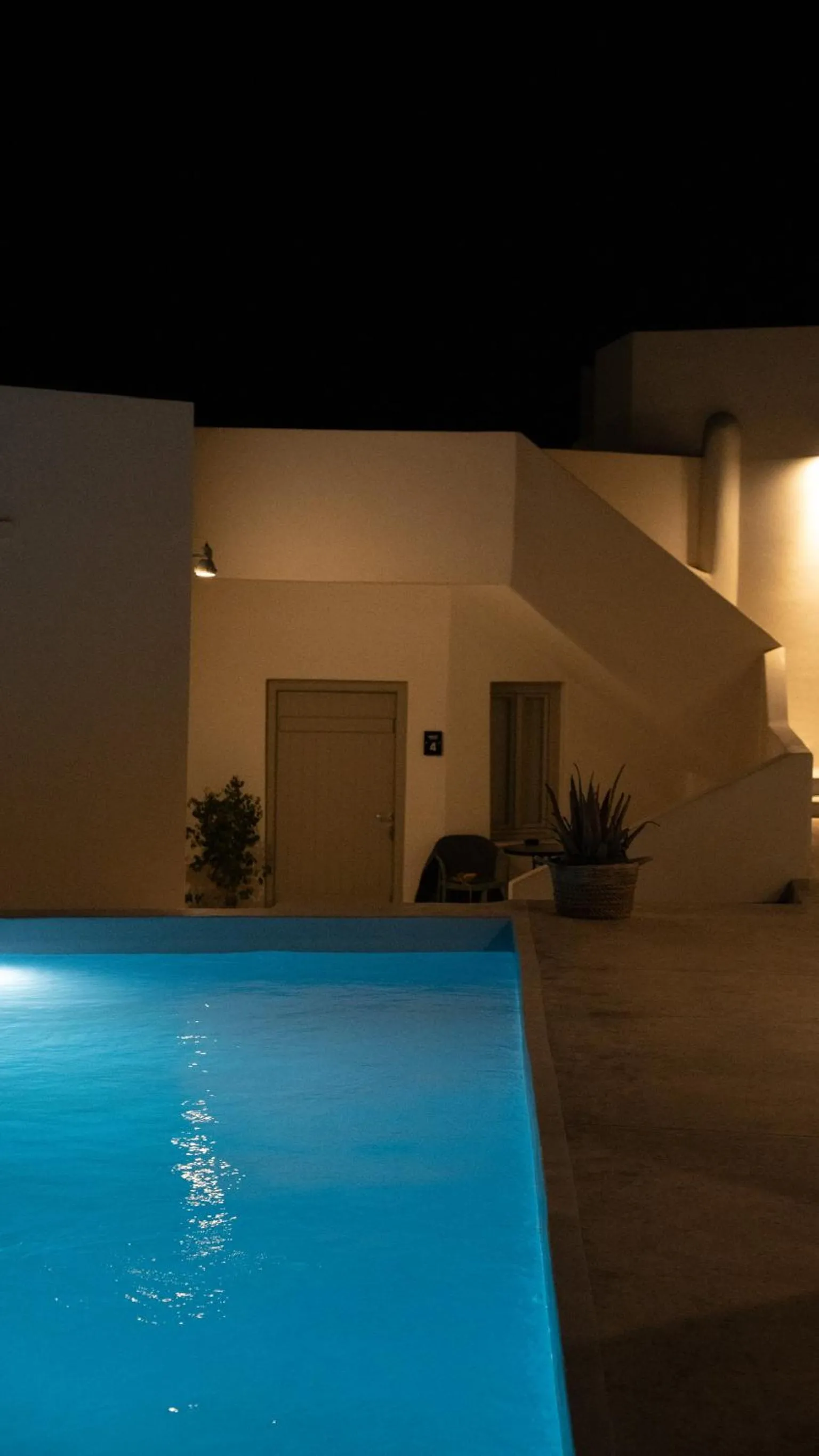 Night in Noir Santorini