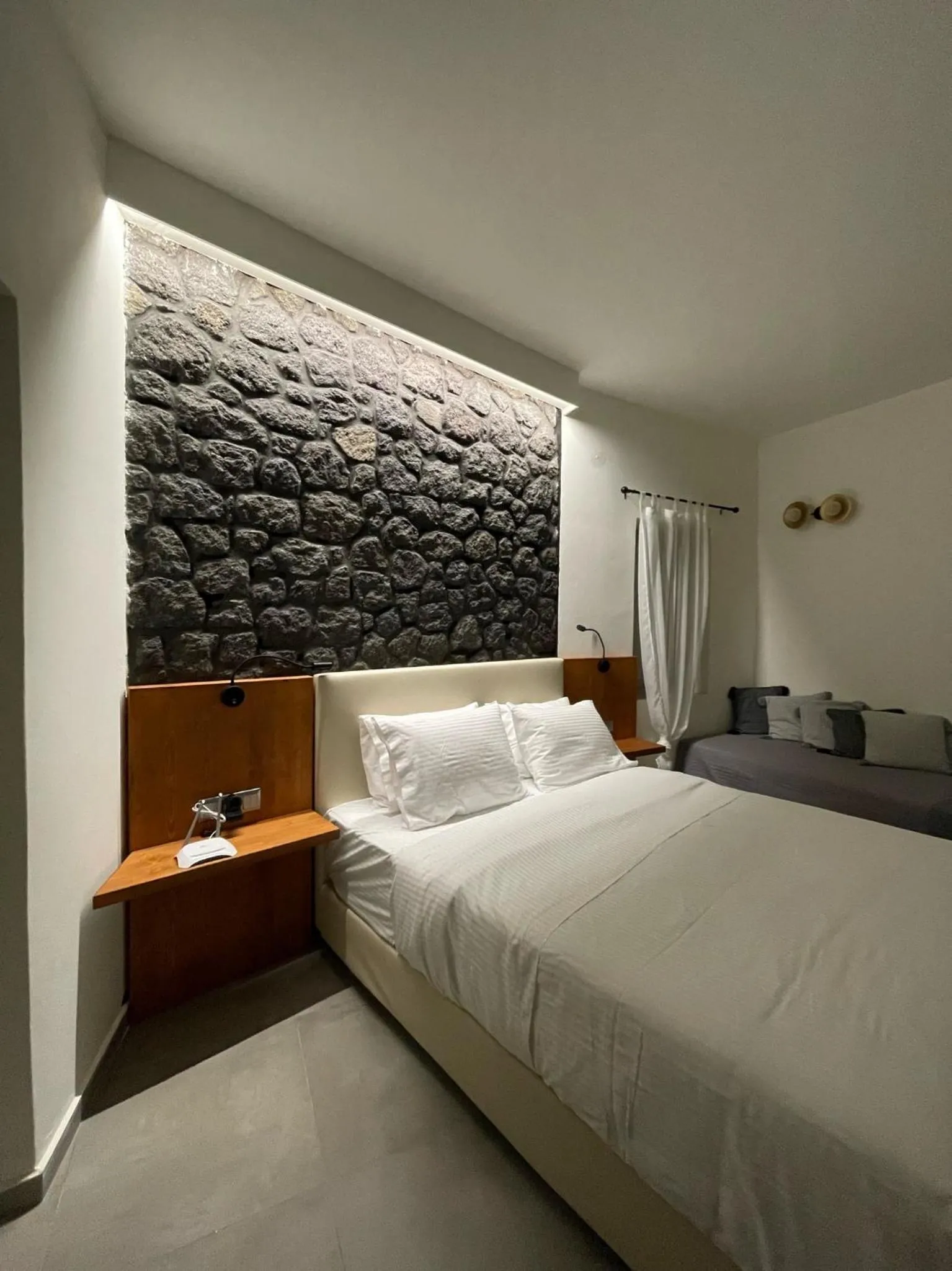 Bed in Noir Santorini