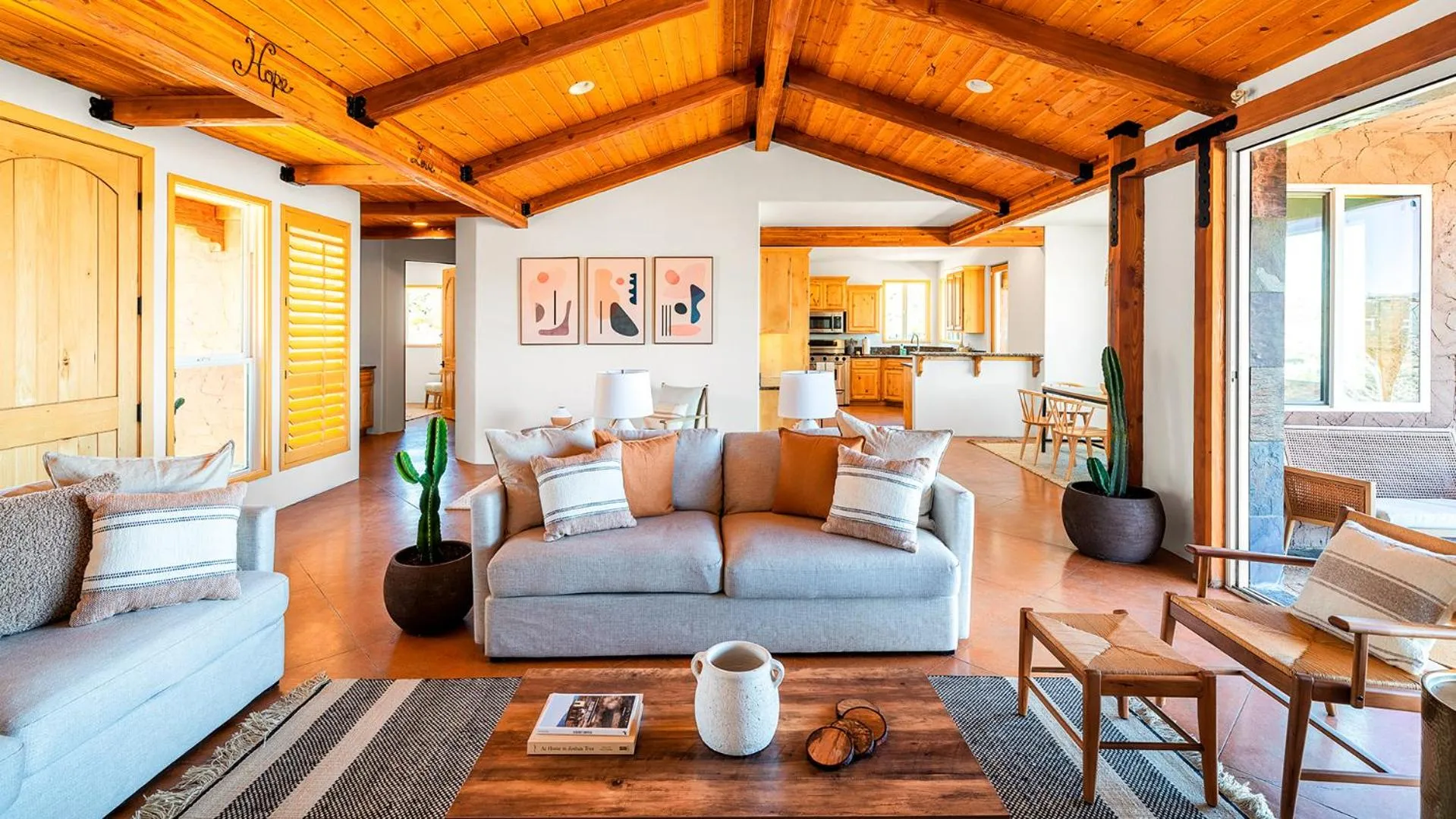 Living room in Desert villa with great views, hot tub and mini-golf