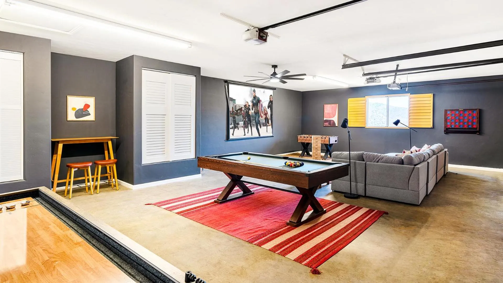 Game Room in Desert villa with great views, hot tub and mini-golf