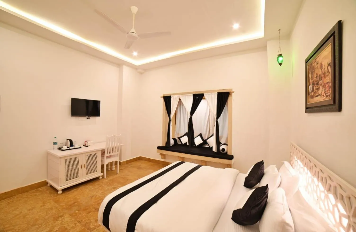 Bedroom, Bed in The Bheemgarh