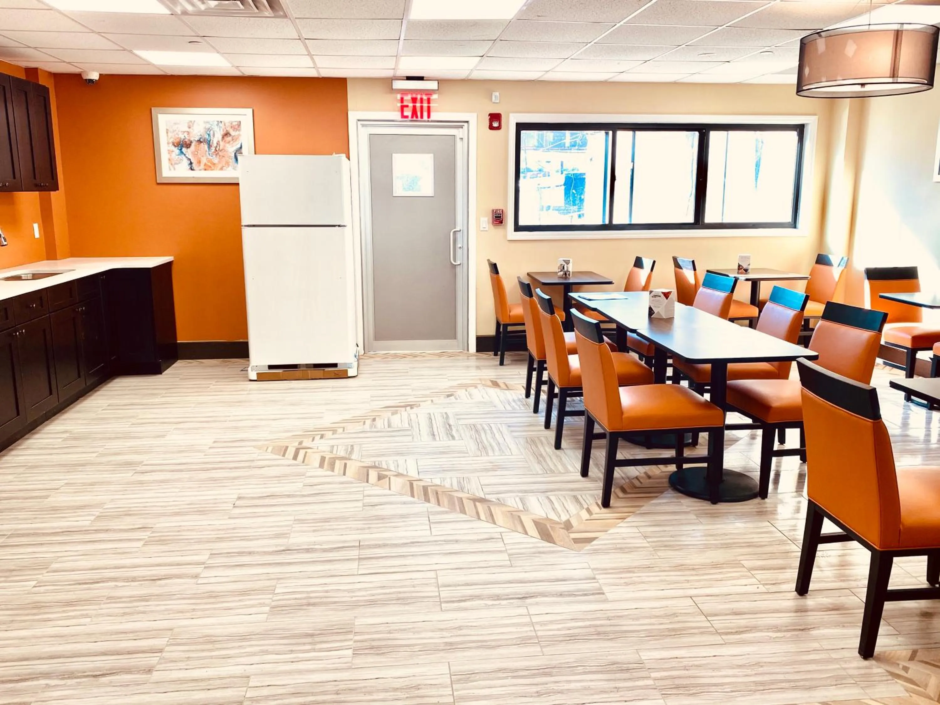 Restaurant/places to eat in Surface Inn Brooklyn