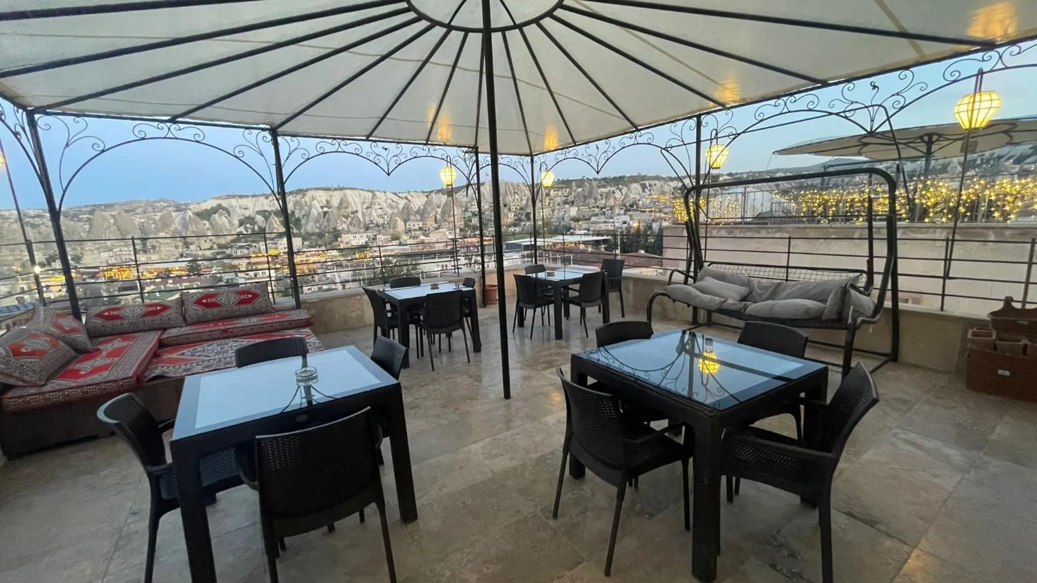 Balcony/Terrace in Balloon View Hotel