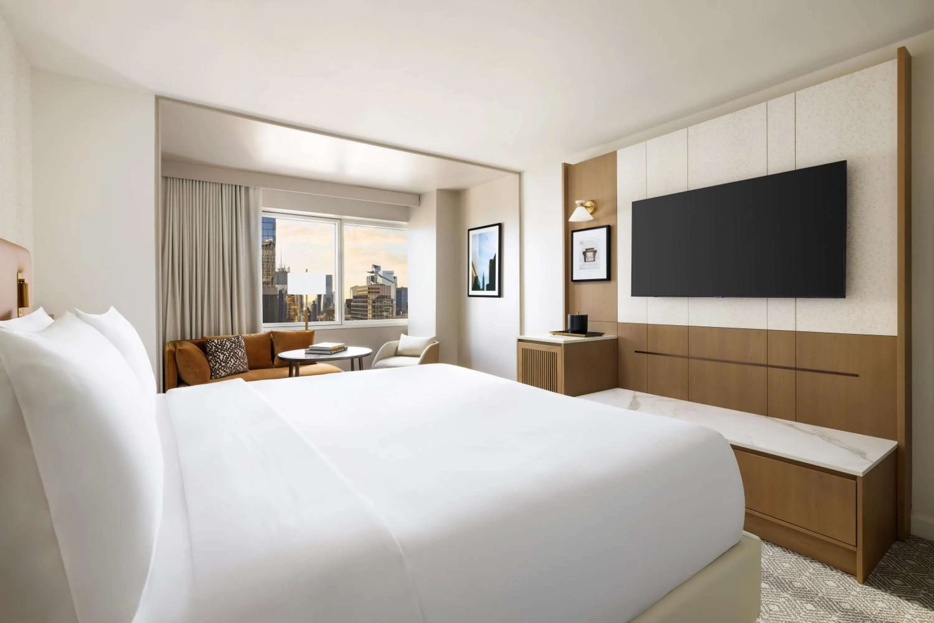 Photo of the whole room, Bed in Crowne Plaza Times Square Manhattan, an IHG Hotel