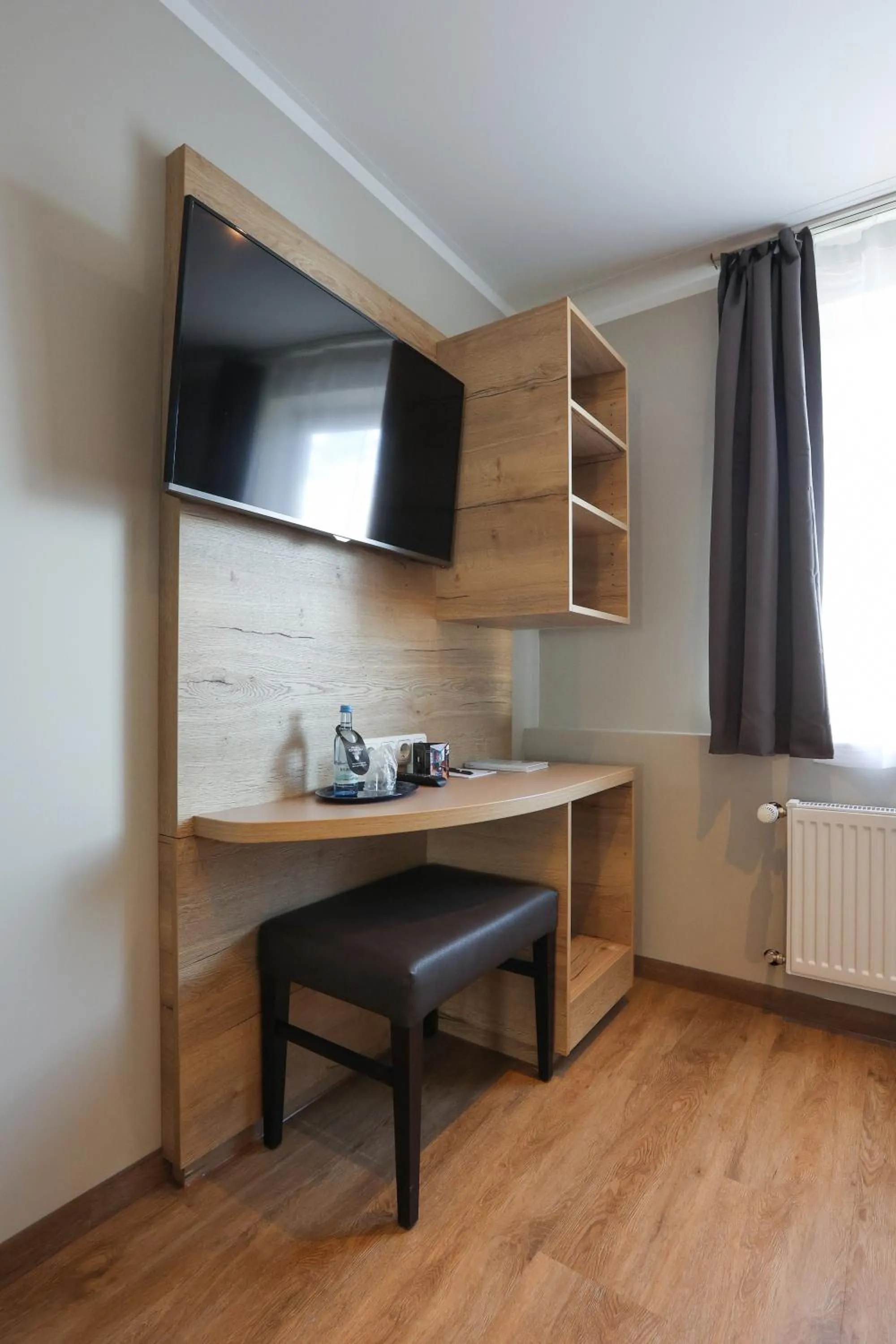 TV and multimedia in Arthotel ANA Flair