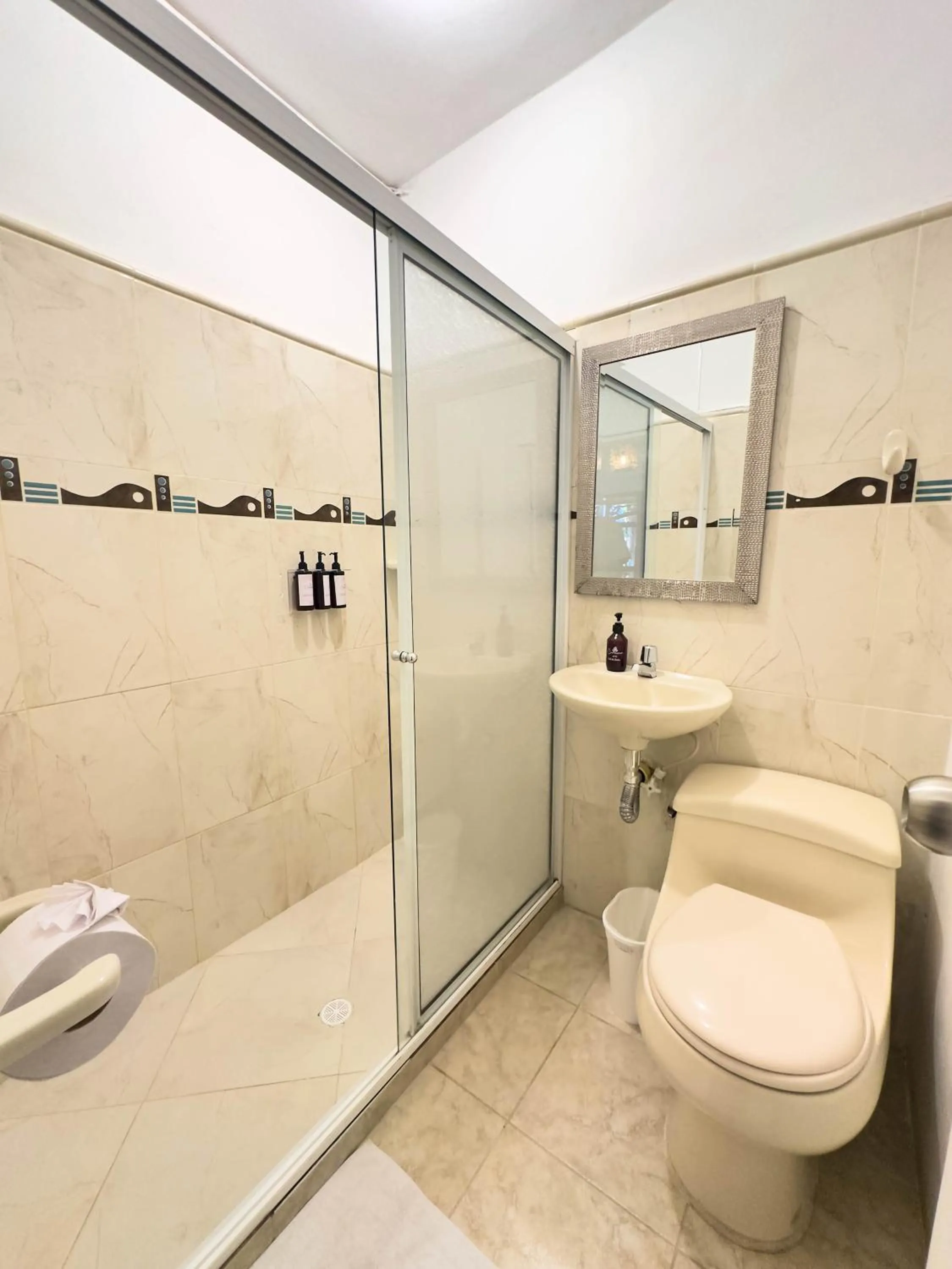 Shower in Curazao Hotel -Centro Histórico-