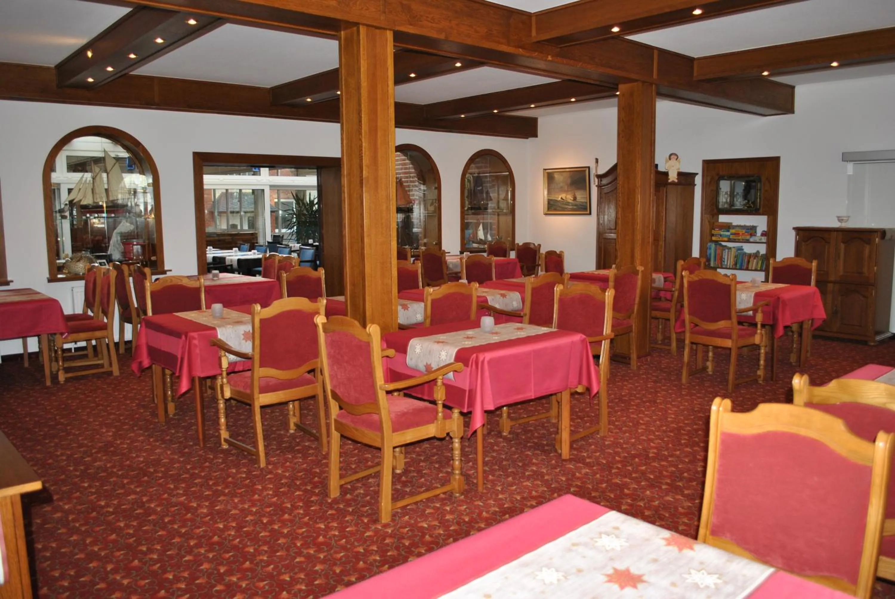 Restaurant/places to eat in Hotel Seeschwalbe