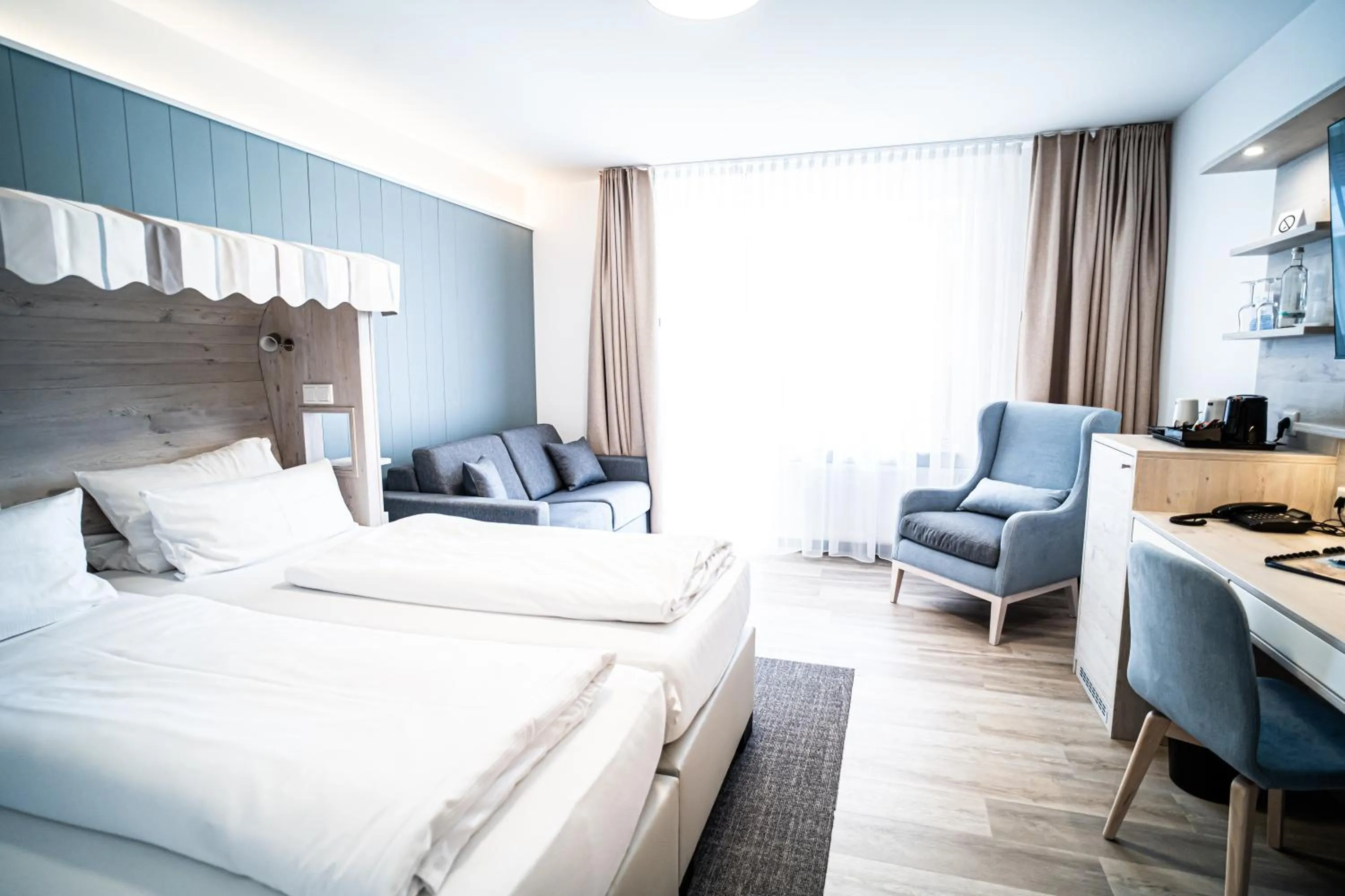 Bedroom, Bed in Hotel Seeschwalbe