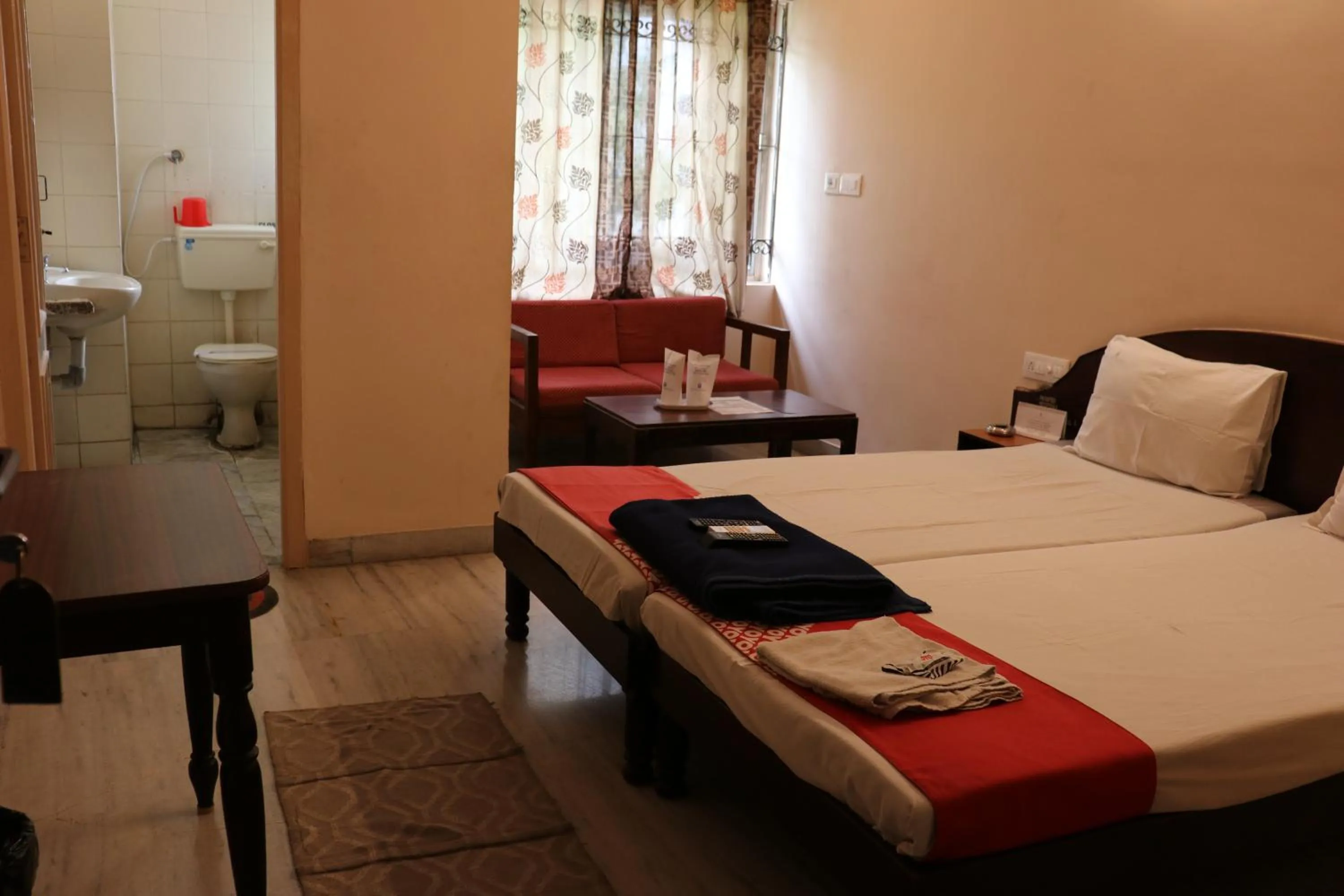 Photo of the whole room in Hotel Pearls