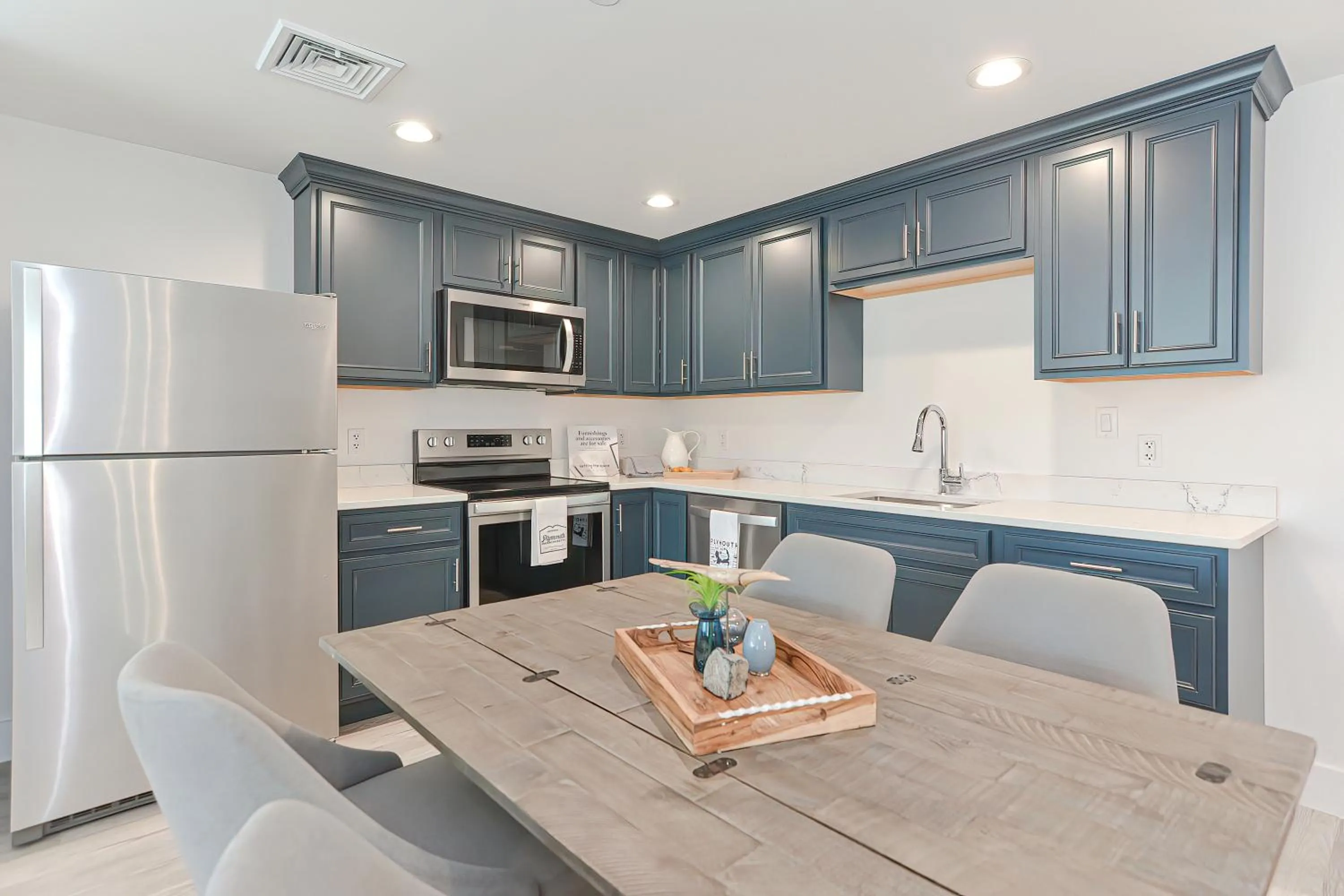 Harbourtown Suites on Plymouth Harbor