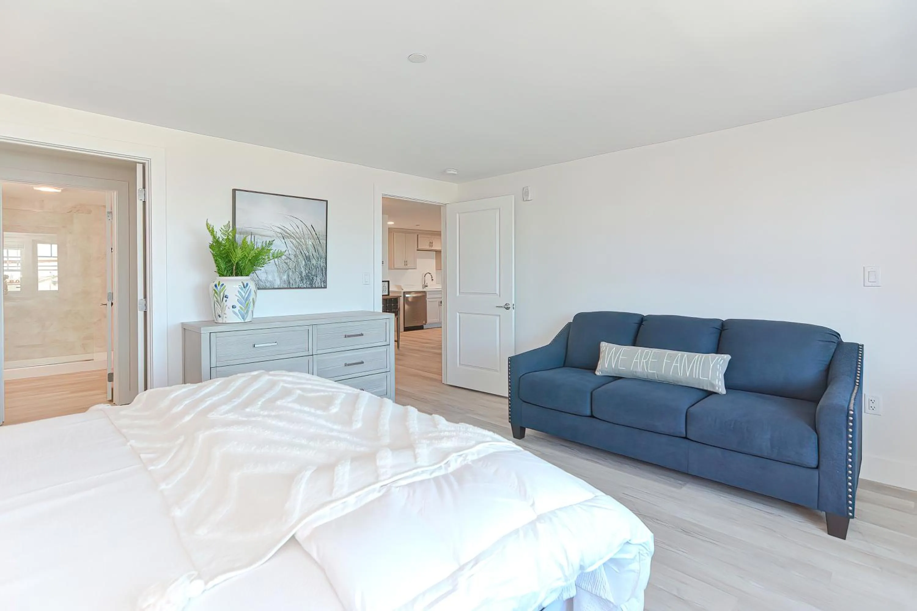 Harbourtown Suites on Plymouth Harbor