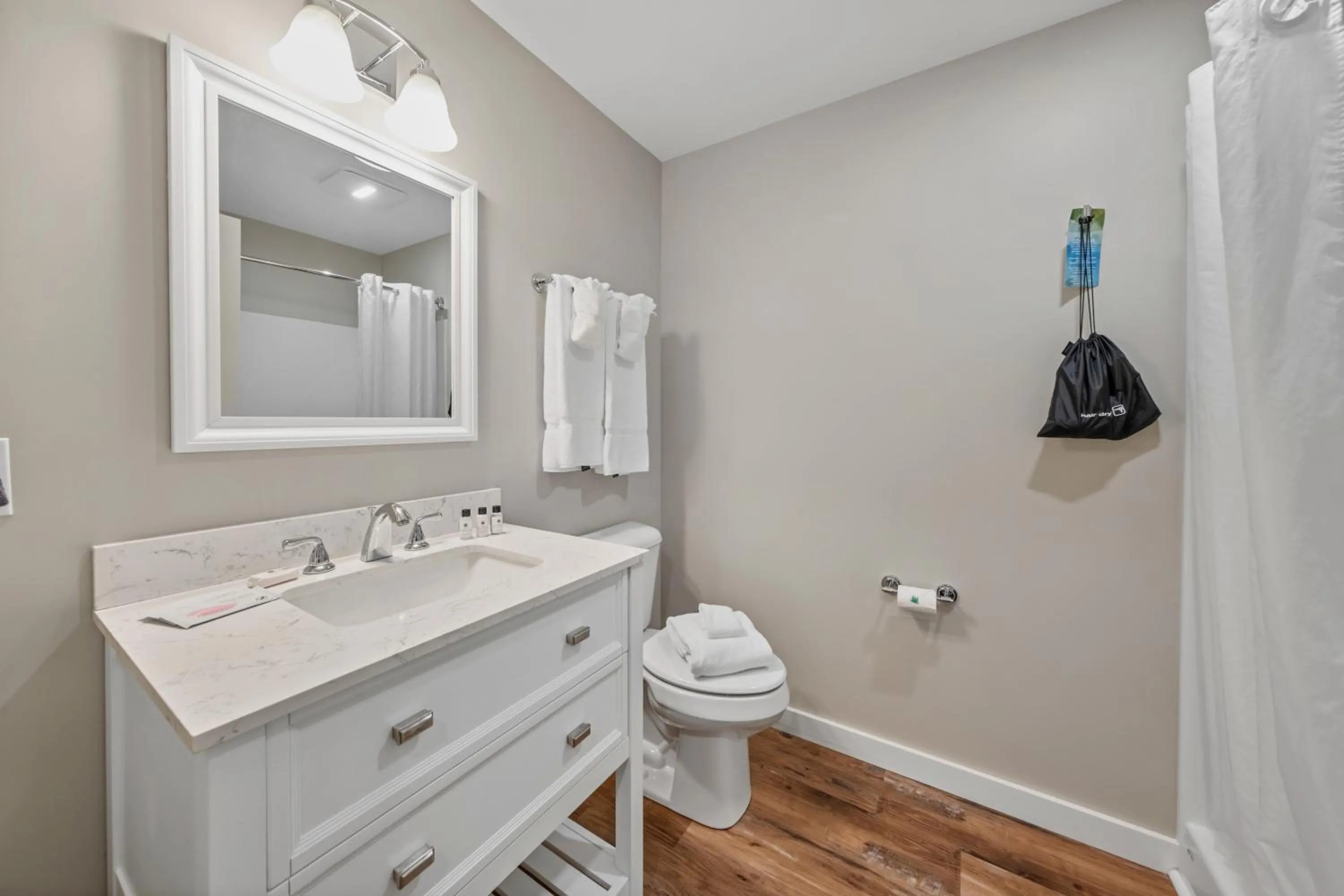 Bathroom in Country Inn at Camden Rockport