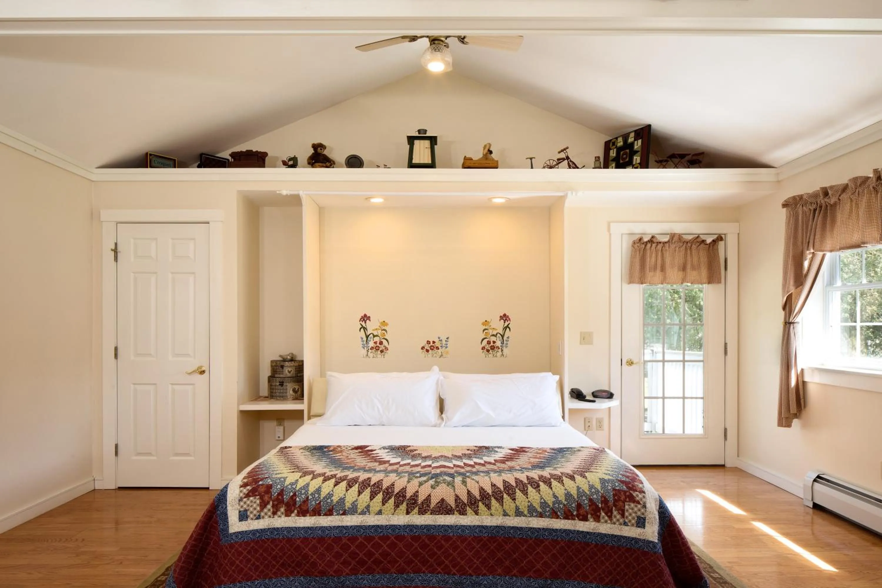 Bedroom, Bed in Country Inn at Camden Rockport