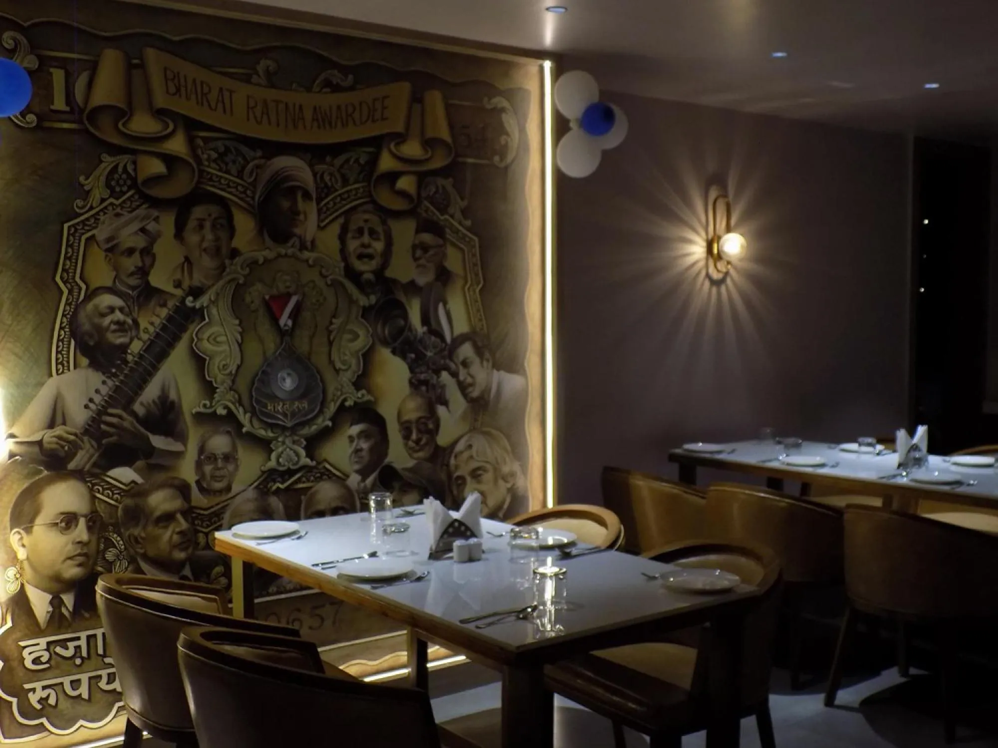 Restaurant/places to eat in Hotel BMD The Grand