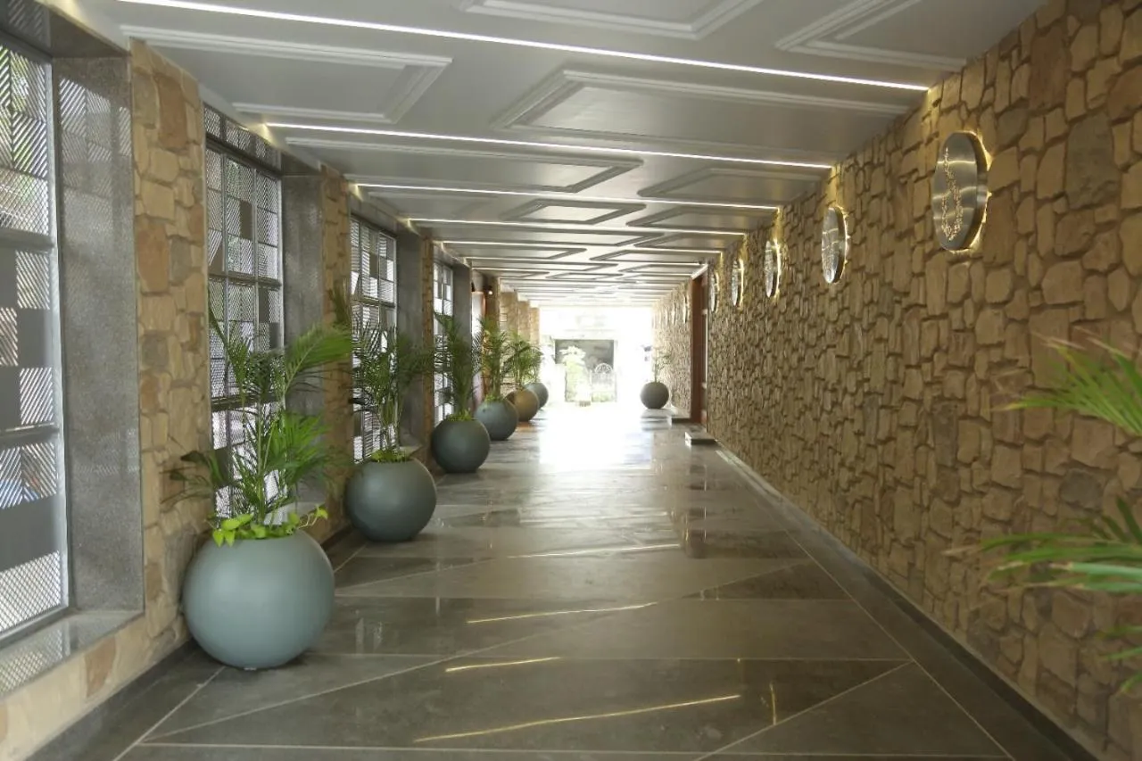 Lobby or reception in Hotel BMD The Grand