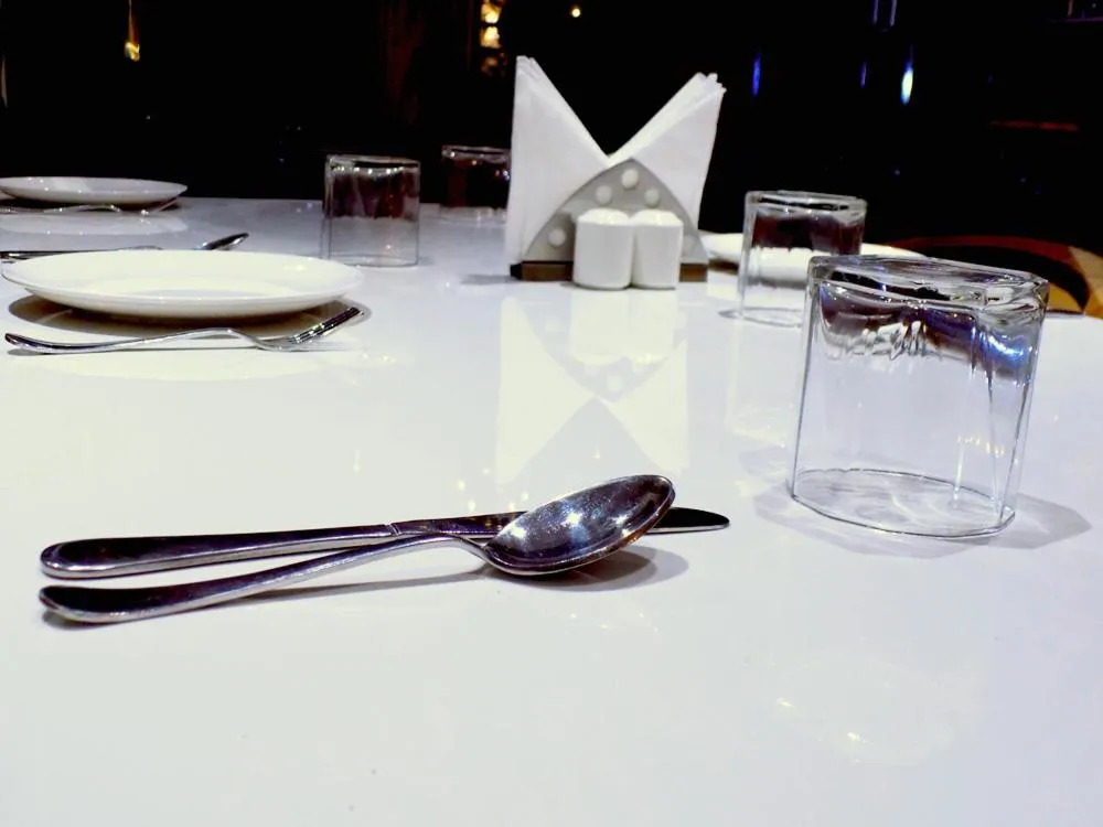 Restaurant/places to eat in Hotel BMD The Grand