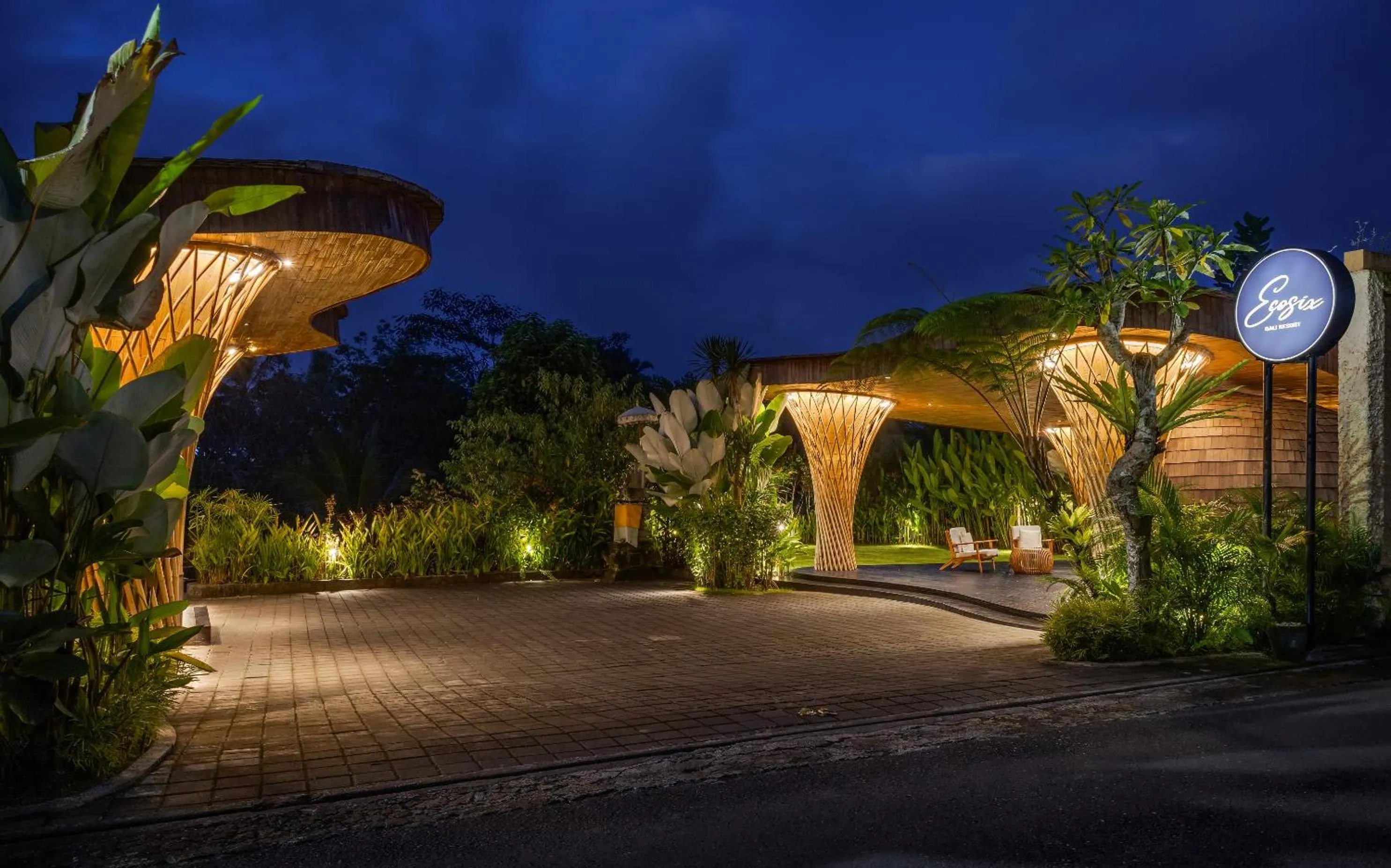 Restaurant/places to eat in Eco Six Bali