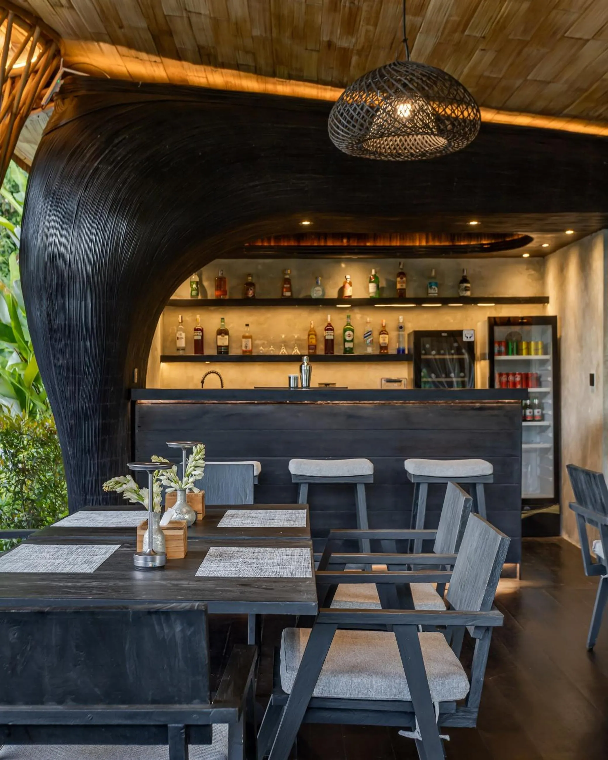 Restaurant/places to eat in Eco Six Bali