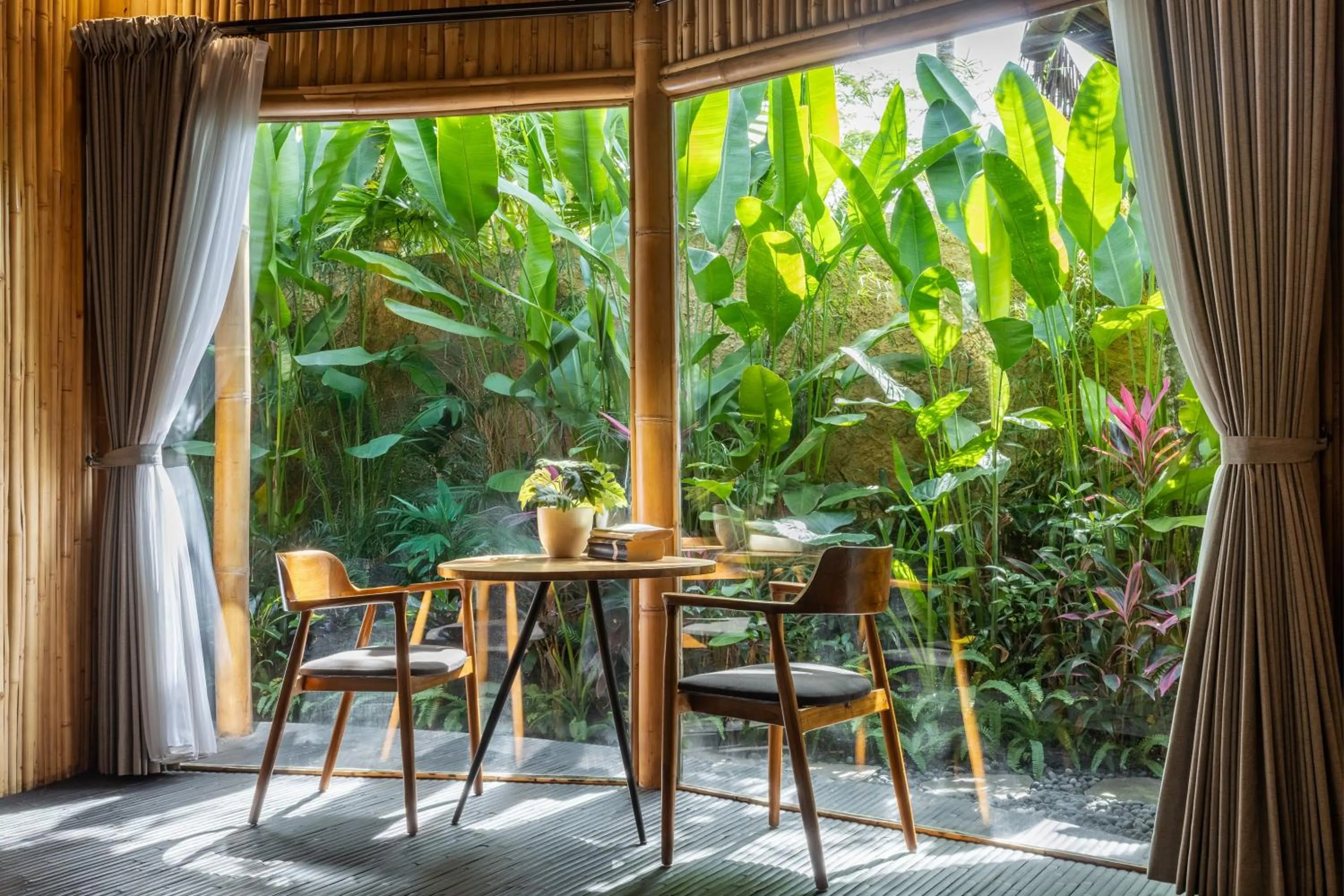Dining area in Eco Six Bali