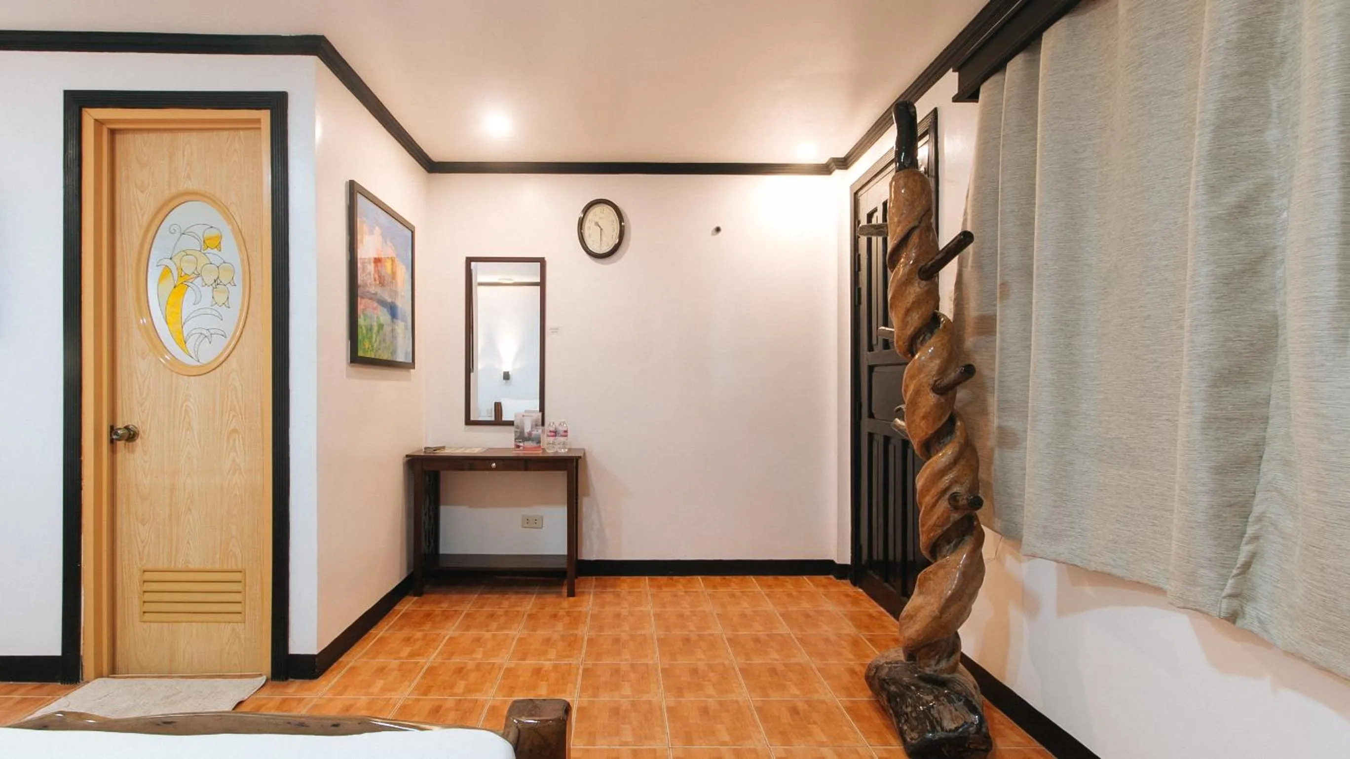 Bed in RedDoorz at La Sefa Hotel and Resort Atimonan