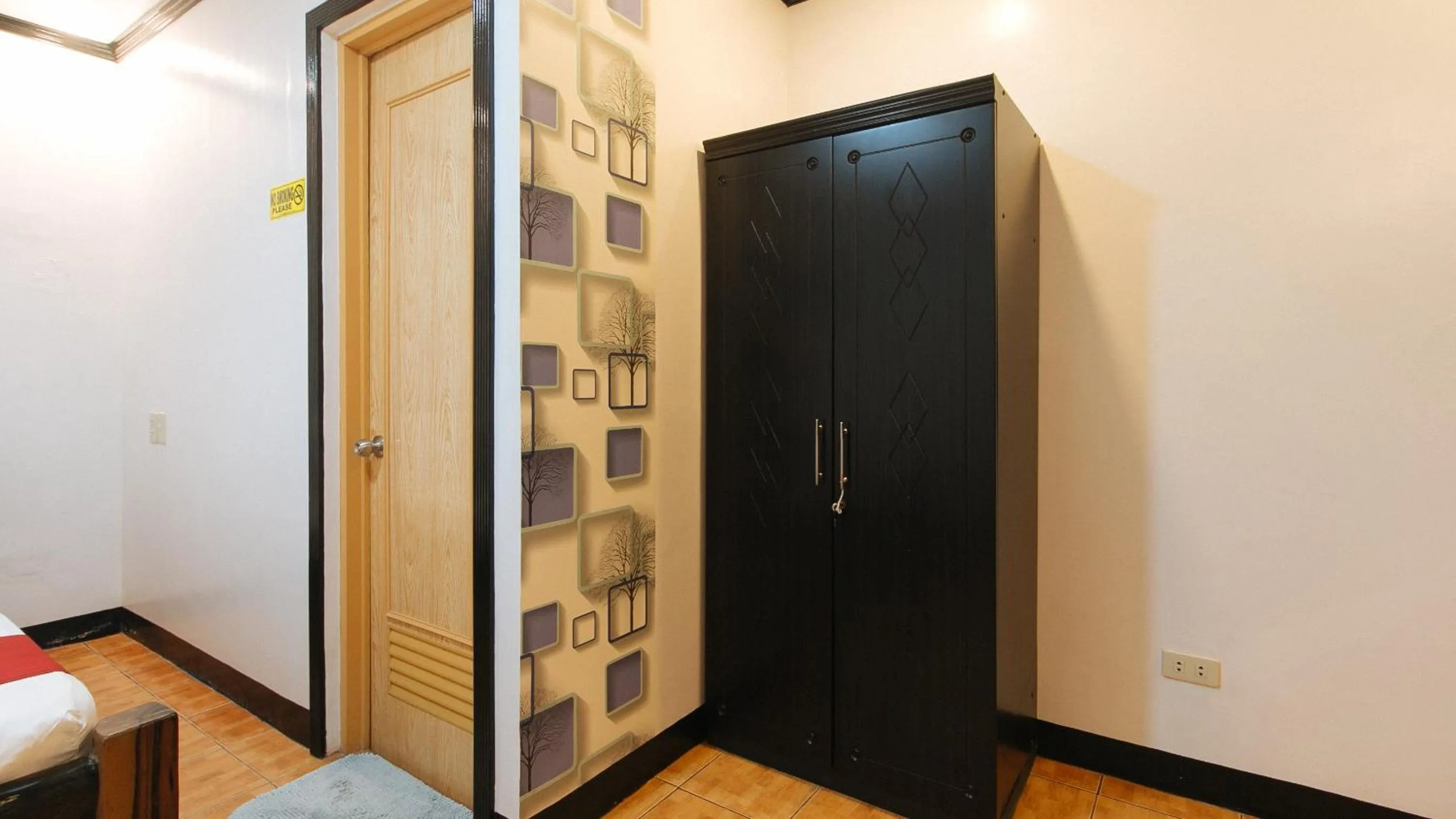 Bedroom, Bed in RedDoorz at La Sefa Hotel and Resort Atimonan