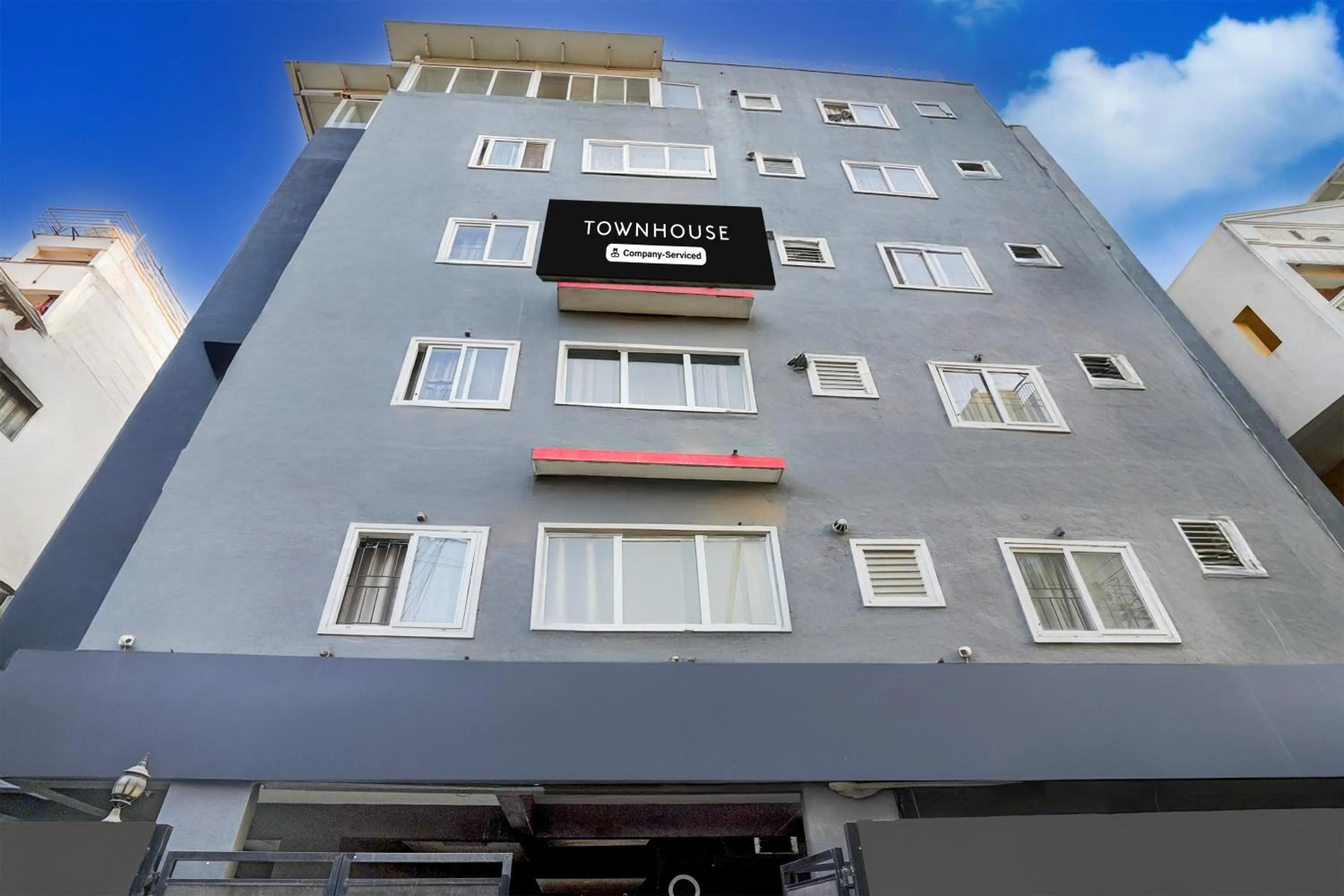 Facade/entrance in Super Townhouse HAL Indiranagar Extension