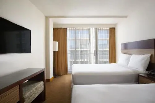 Bed in Park Shore Waikiki