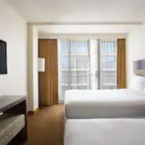 Bed in Park Shore Waikiki