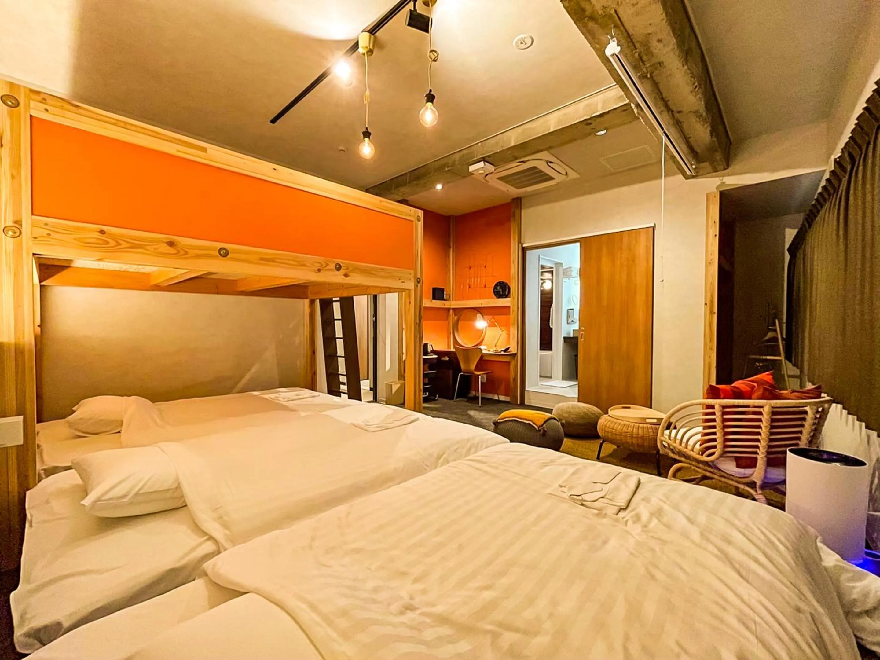 Bedroom, Bed in マングタックリゾート尾道