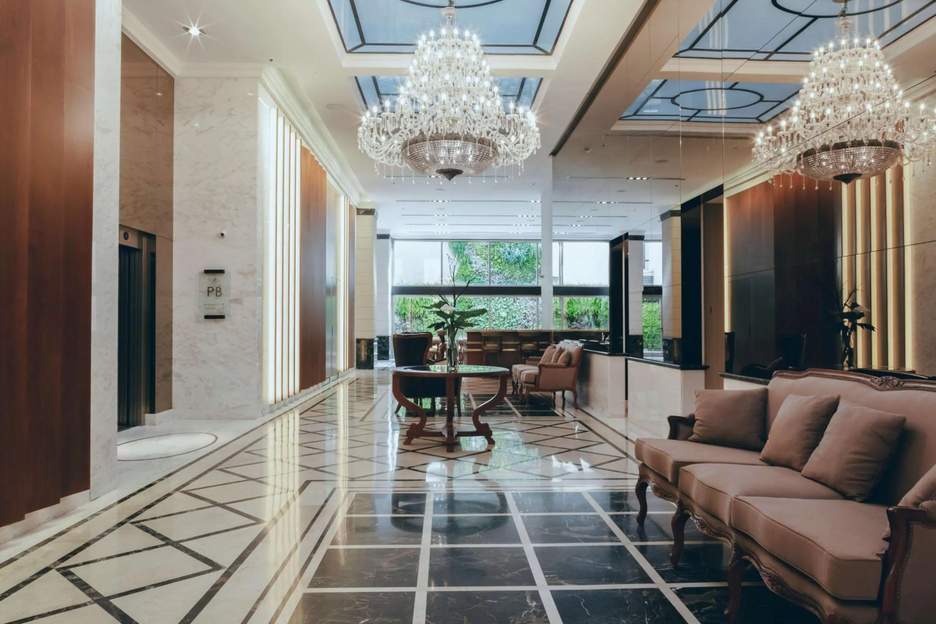 Lobby or reception in Esplendor by Wyndham Buenos Aires Tango