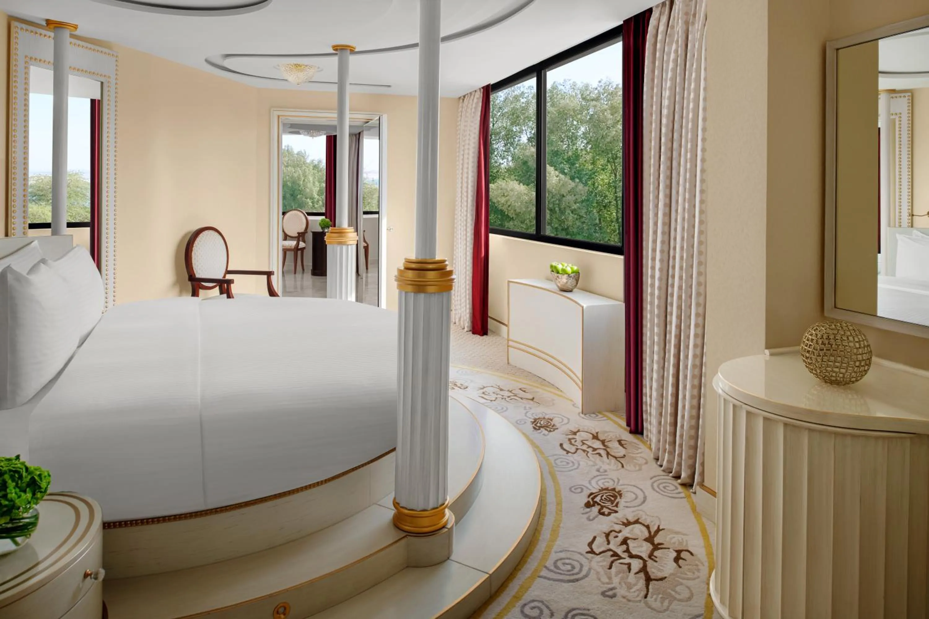 Bed in InterContinental Al Jubail Resort