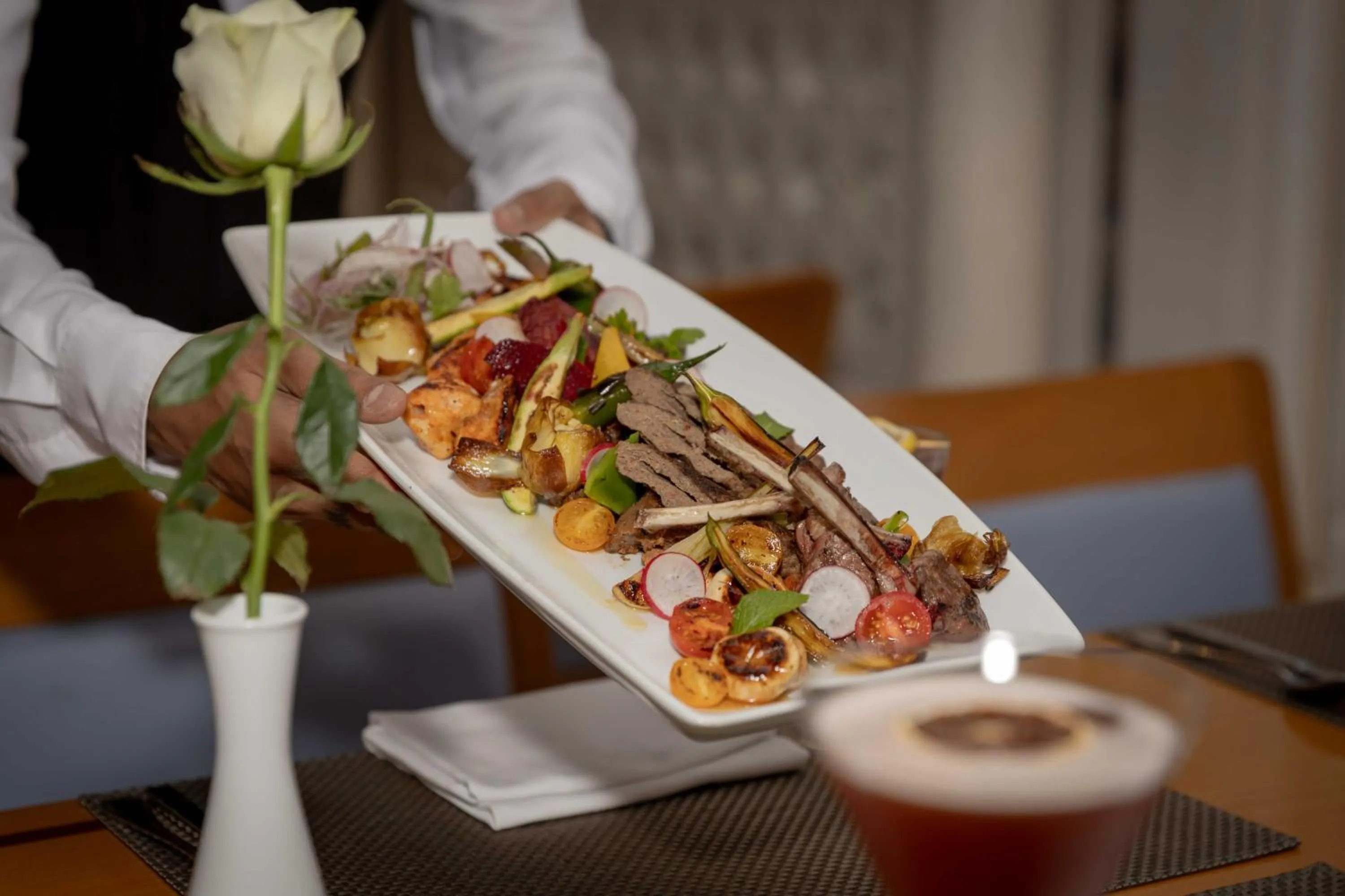 Restaurant/places to eat in InterContinental Al Jubail Resort