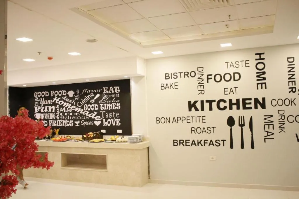 Restaurant/places to eat in Gloria Aqua Park Hotel