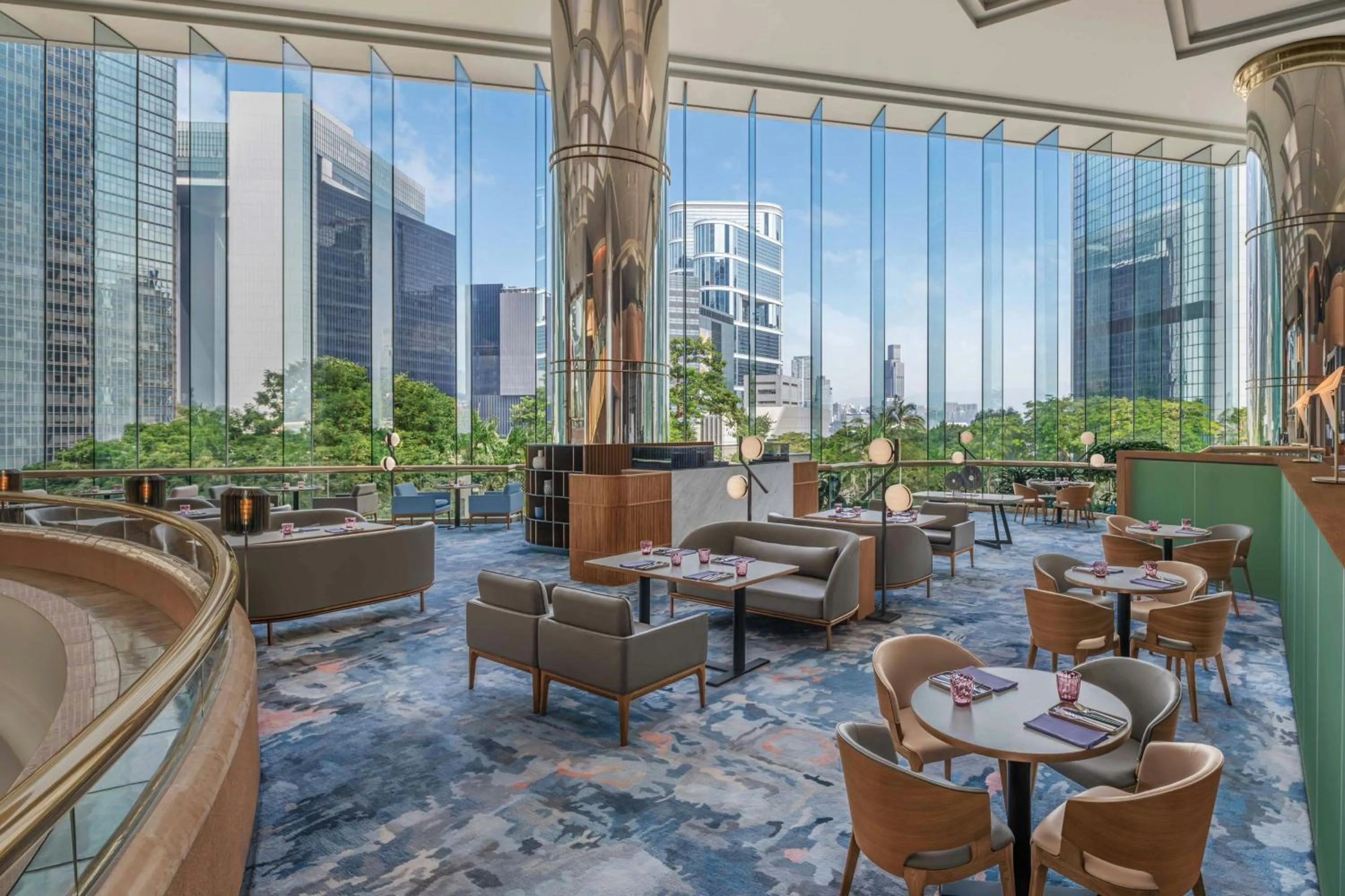 Lounge or bar in JW Marriott Hotel Hong Kong