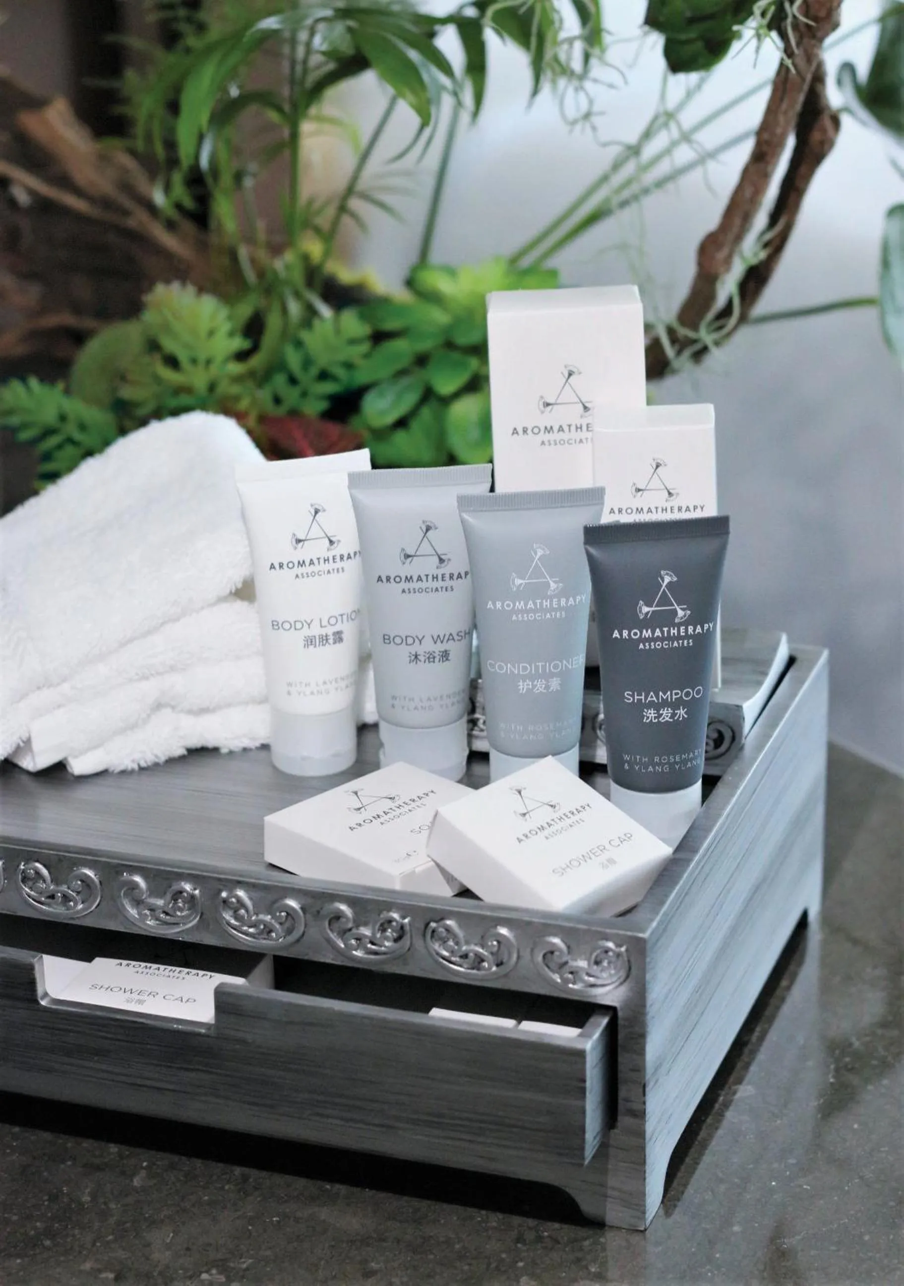 Bathroom in JW Marriott Hotel Hong Kong