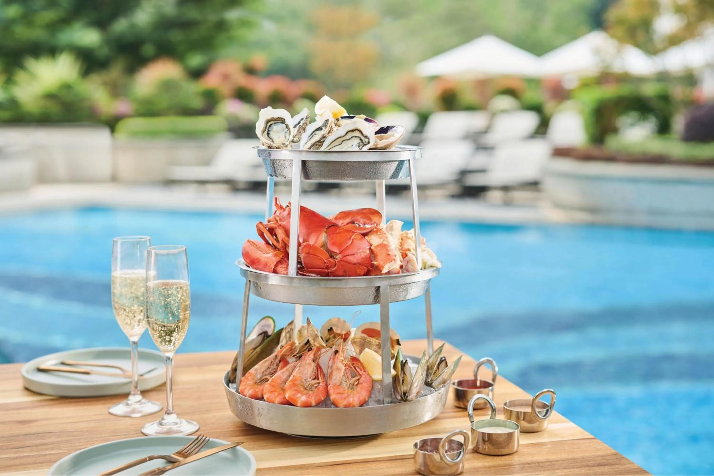 Lounge or bar in JW Marriott Hotel Hong Kong